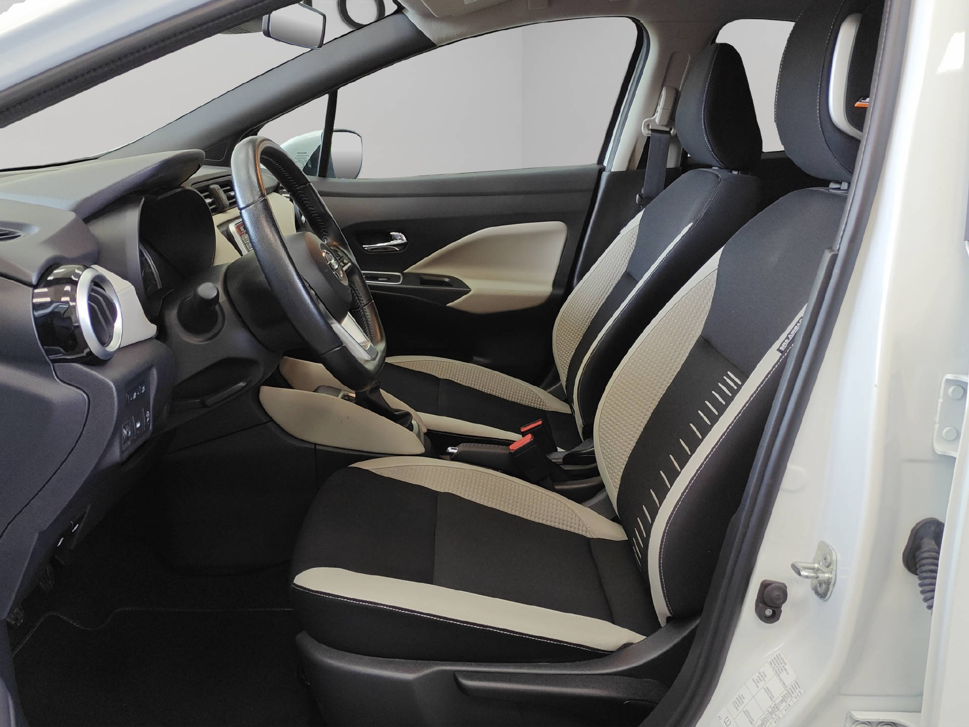NISSAN Micra 0.9 IG-T Tekna-image-8