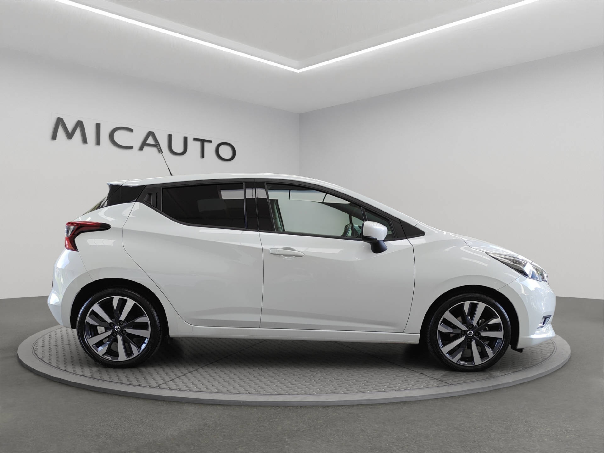NISSAN Micra 0.9 IG-T Tekna-image-1