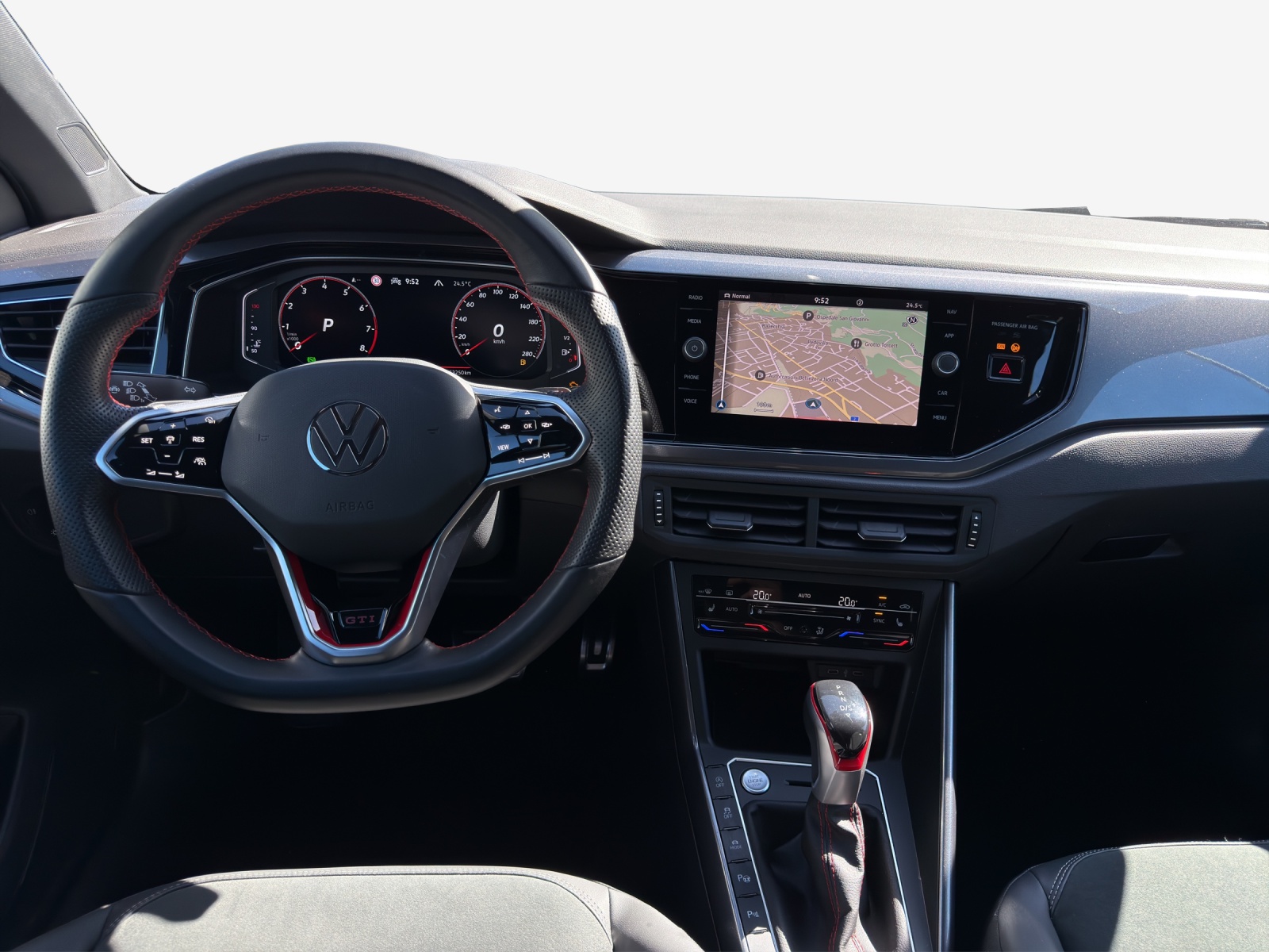 VW Polo 2.0 TSI GTI DSG-image-8