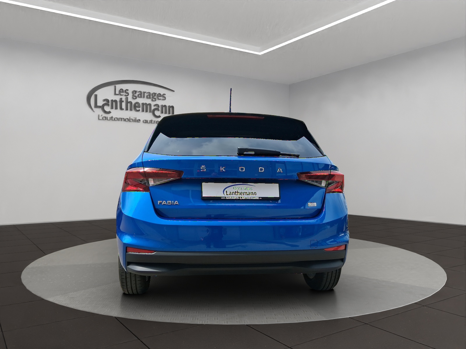 SKODA Fabia 1.0 TSI Ambition DSG-image-3