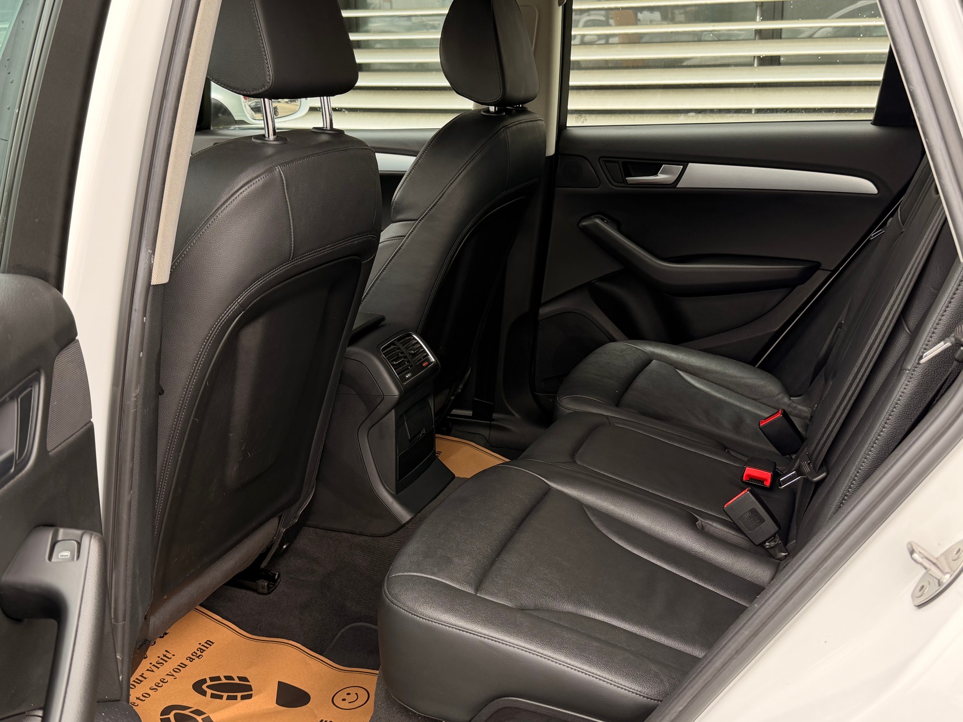 AUDI Q5 3.0 TDI quattro S-tronic-image-19