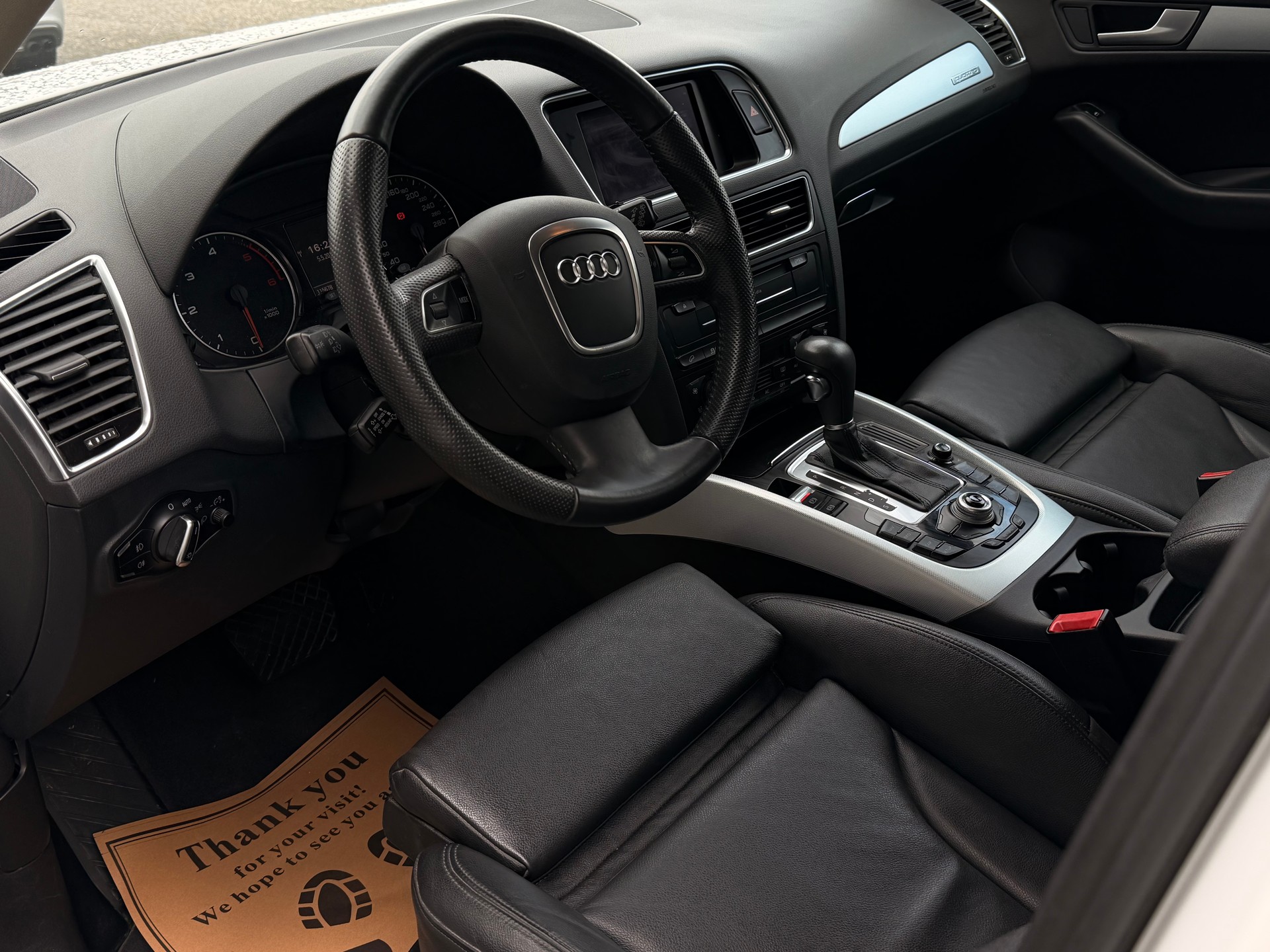 AUDI Q5 3.0 TDI quattro S-tronic-image-22