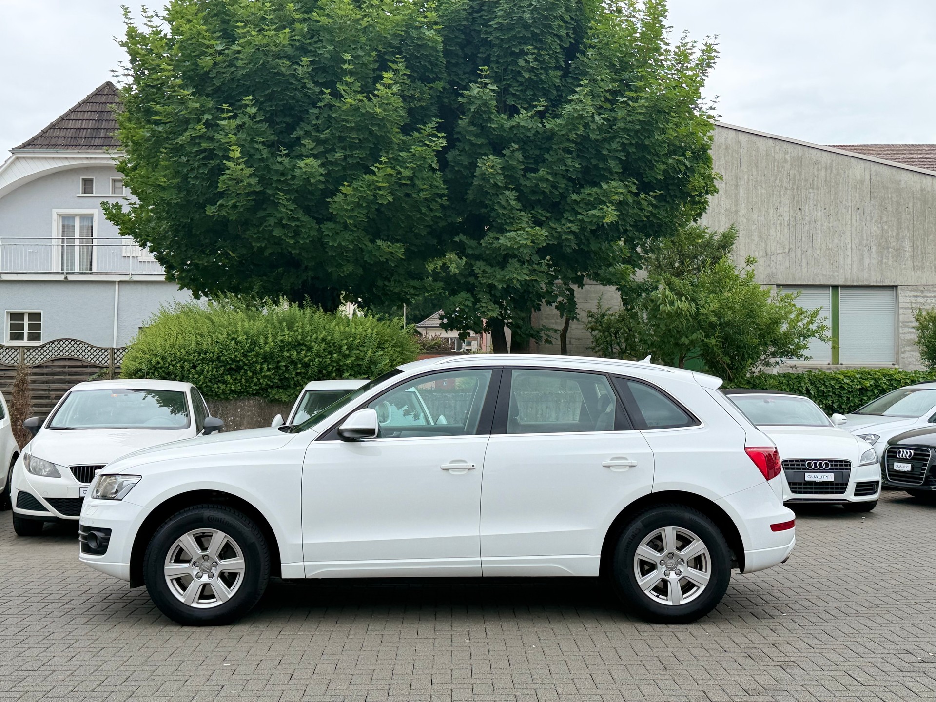 AUDI Q5 3.0 TDI quattro S-tronic-image-1