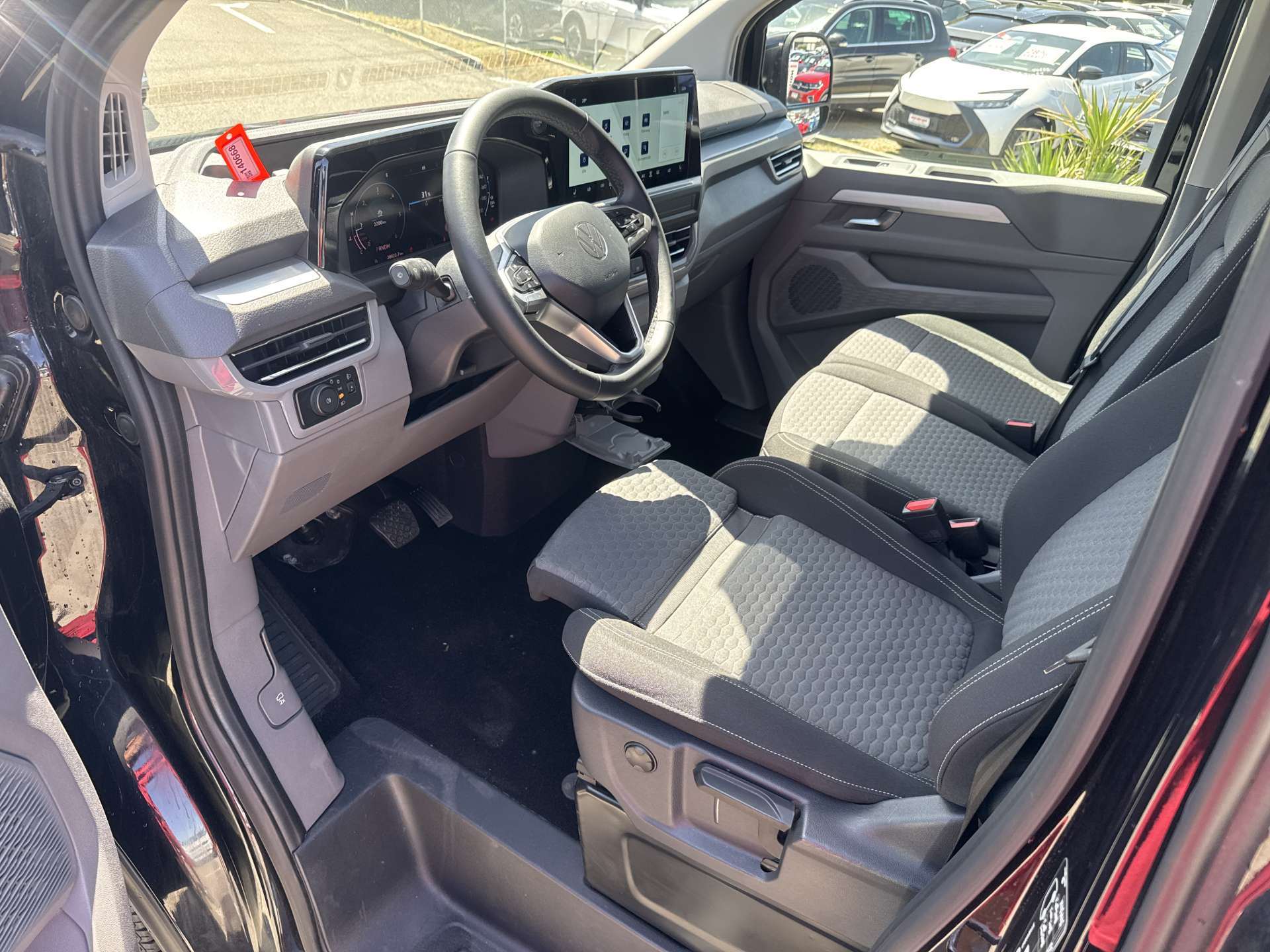 VW Caravelle 2.0 TDi Life LWB Lang 9-Plätzer DSG-Automat-image-5