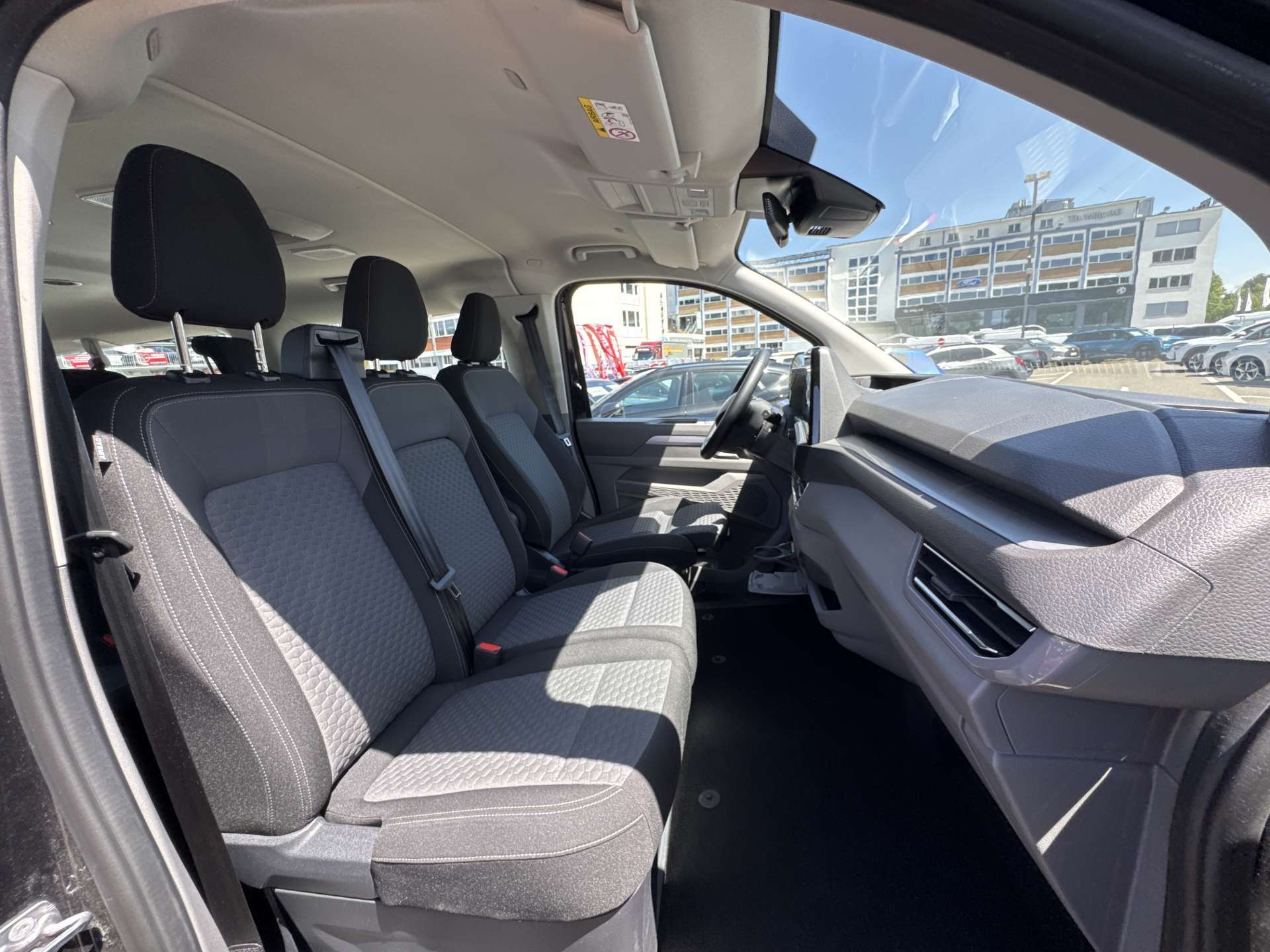 VW Caravelle 2.0 TDi Life LWB Lang 9-Plätzer DSG-Automat-image-12