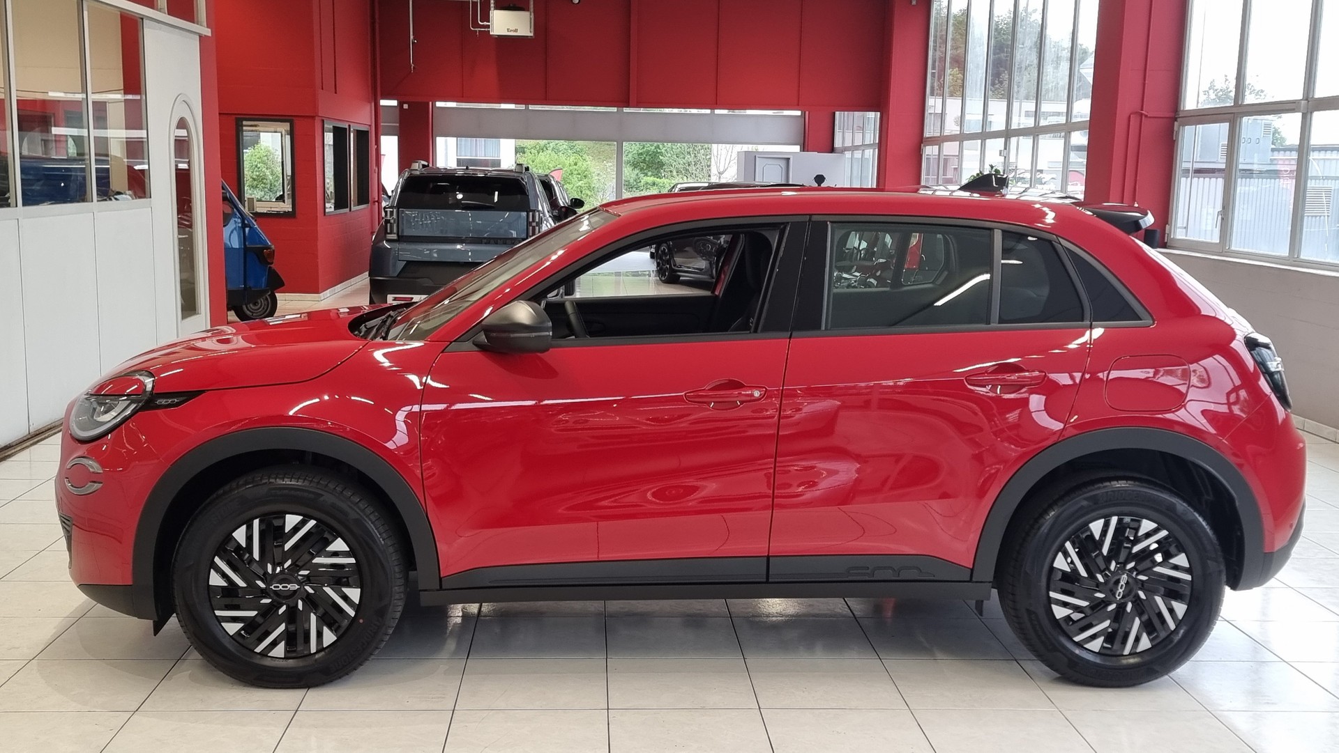 FIAT 600 1.2 Hybrid Pop-image-2