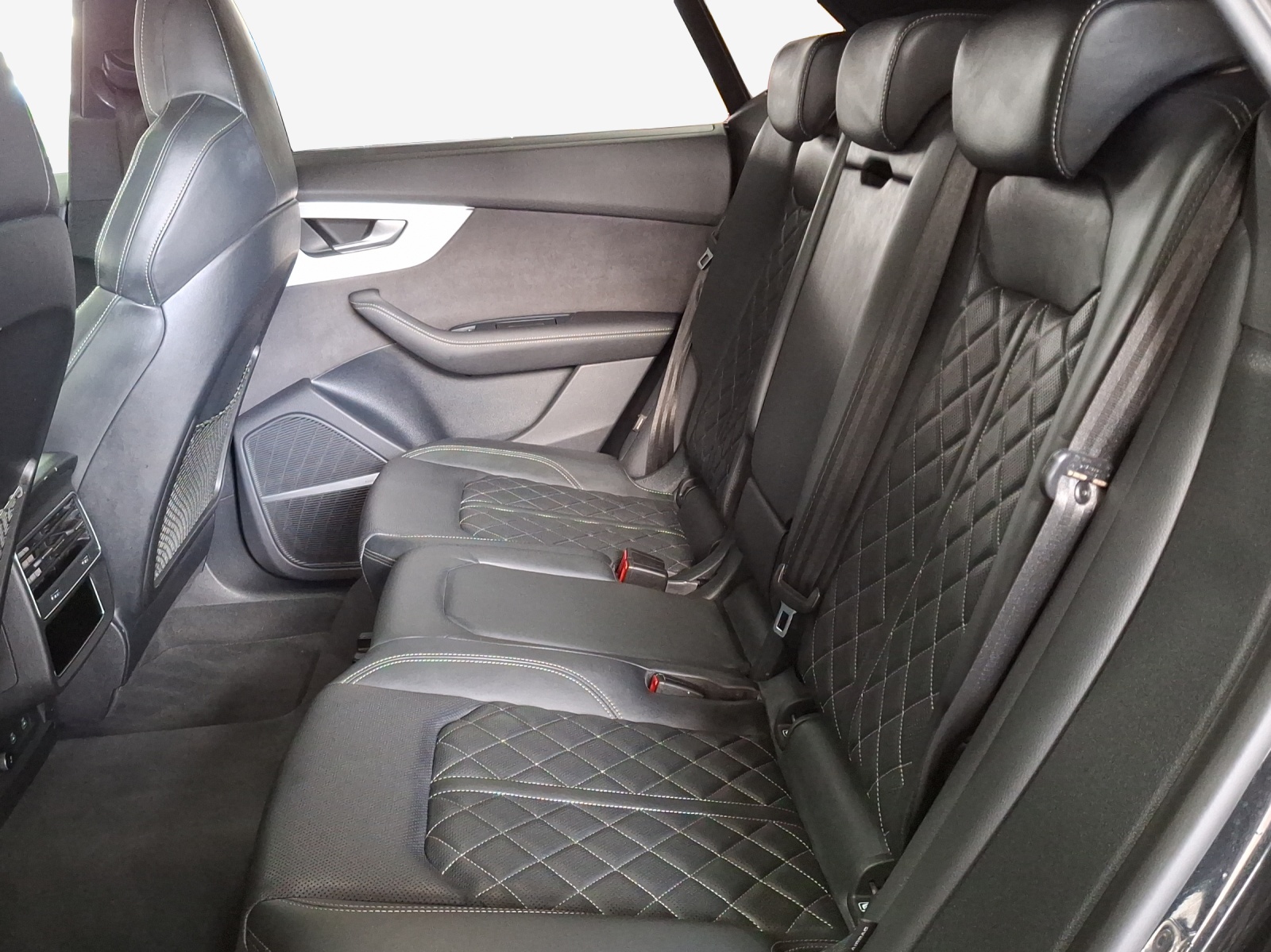 AUDI Q8 SUV 50 TDI quattro tiptronic-image-11