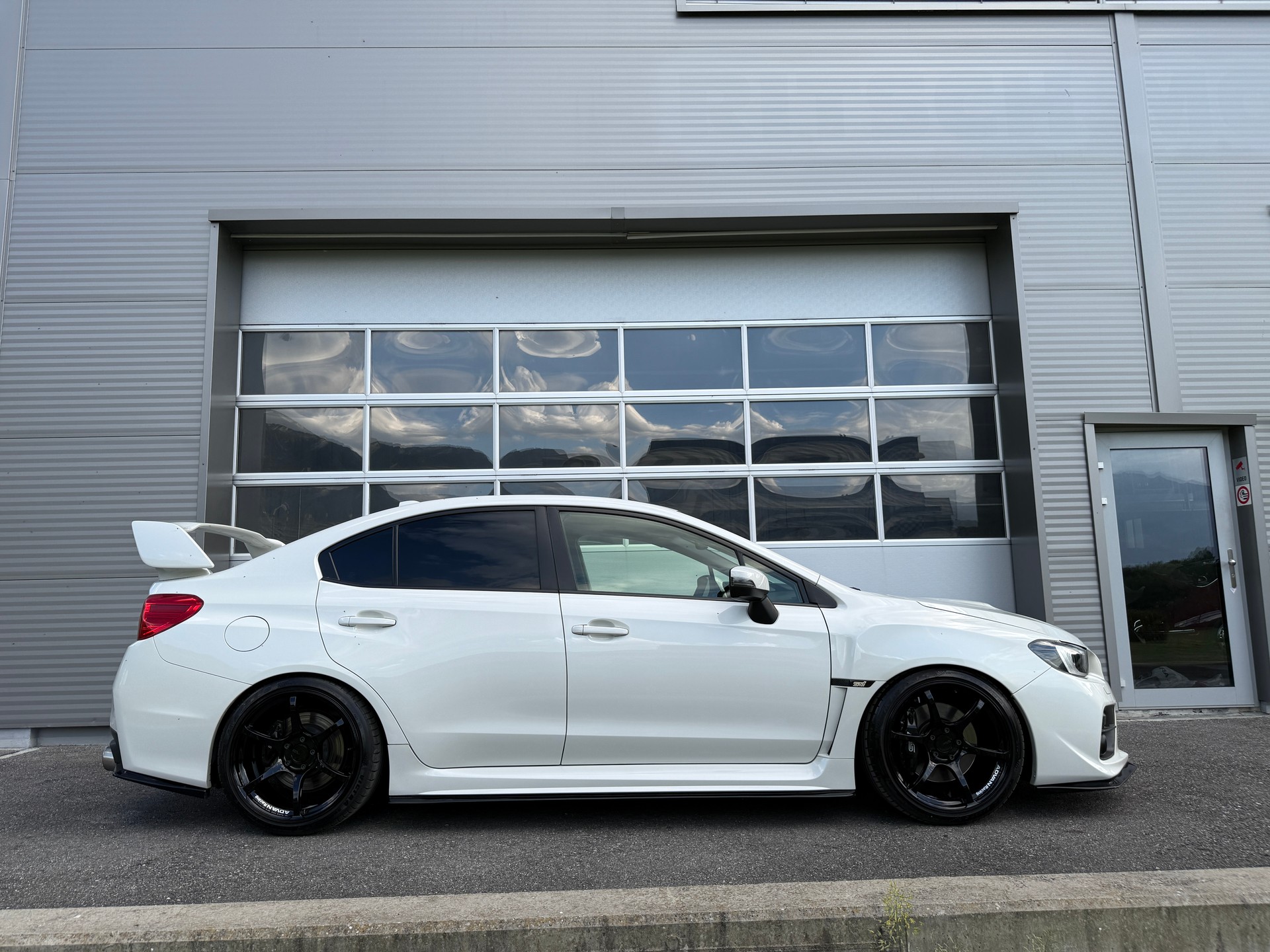 SUBARU WRX 2.5 Turbo 4WD STI Sport-image-1