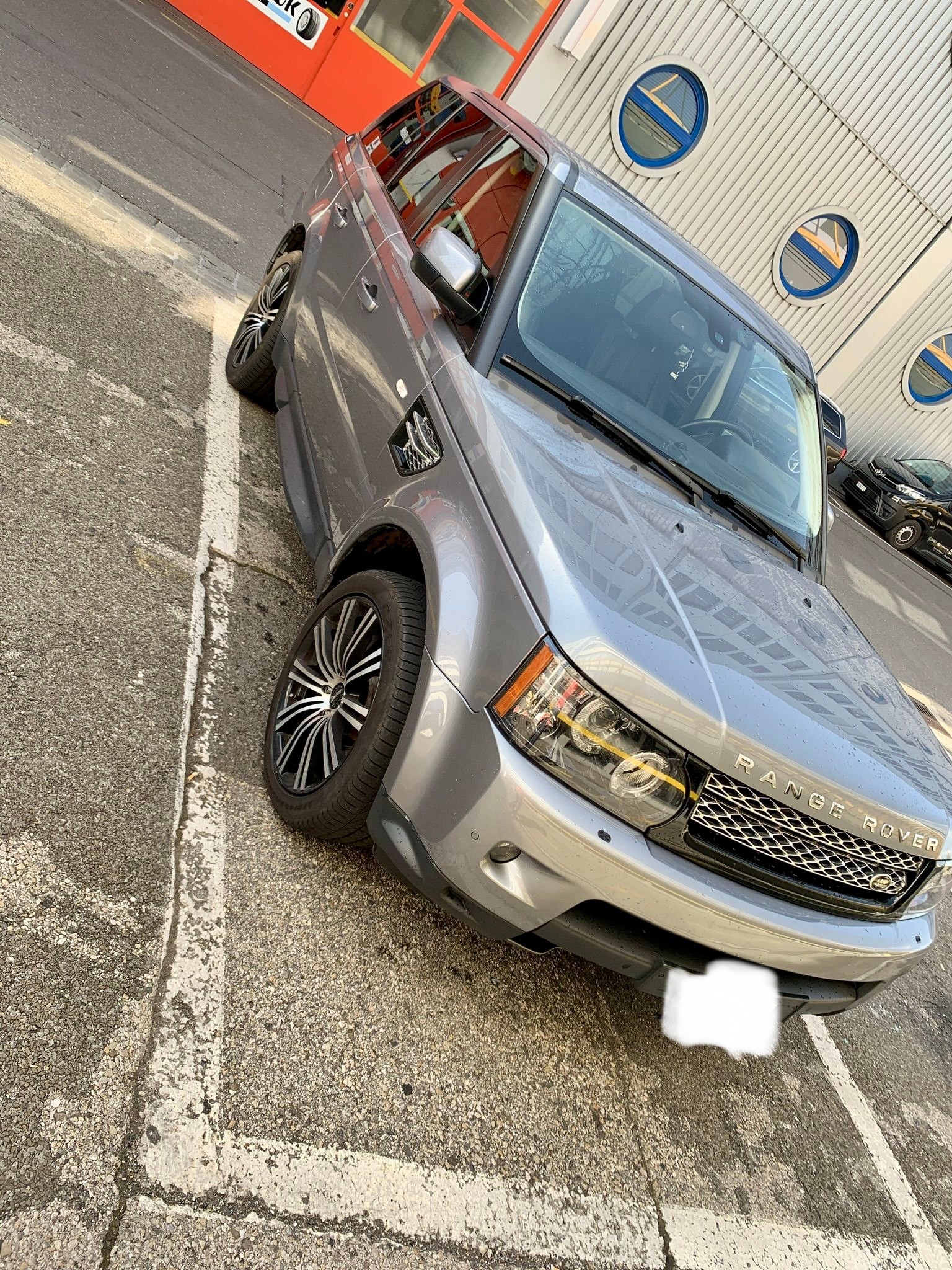 LAND ROVER 3.0 SDV6 HSE - ⚠️Vehicule avec problème moteur-image-0
