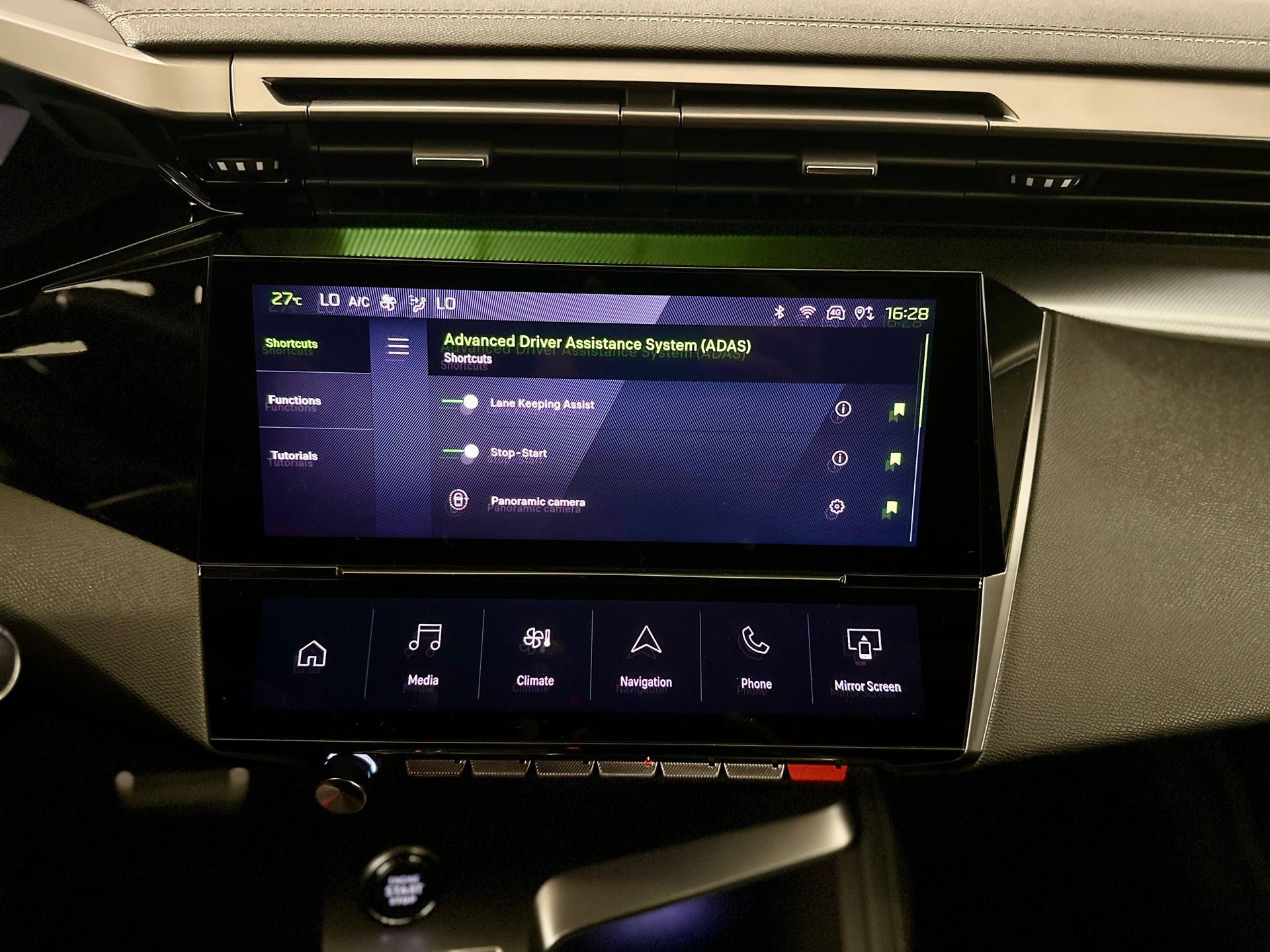PEUGEOT 308 1.2 Pure Tech GT Pack EAT8-image-20