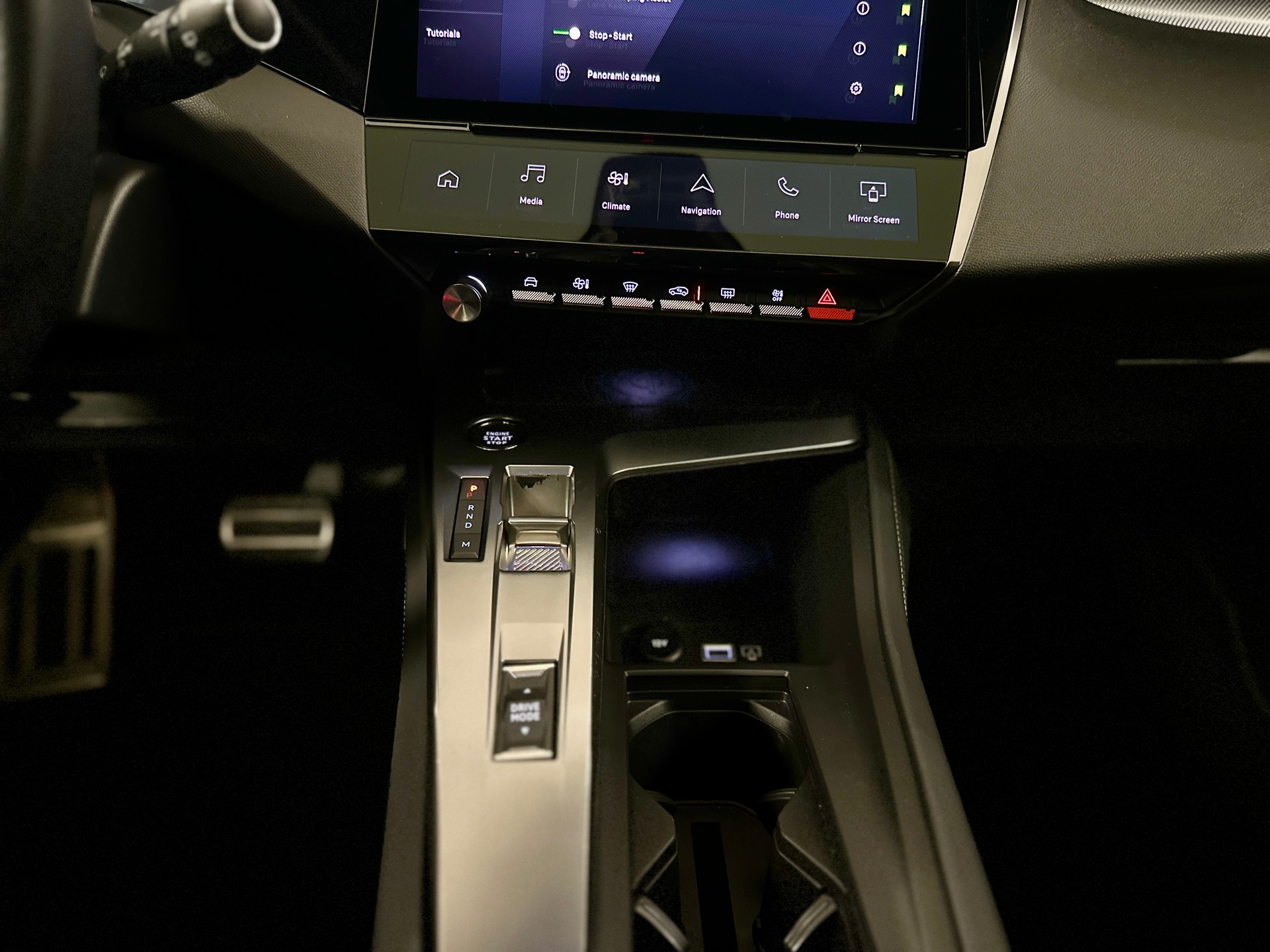 PEUGEOT 308 1.2 Pure Tech GT Pack EAT8-image-22