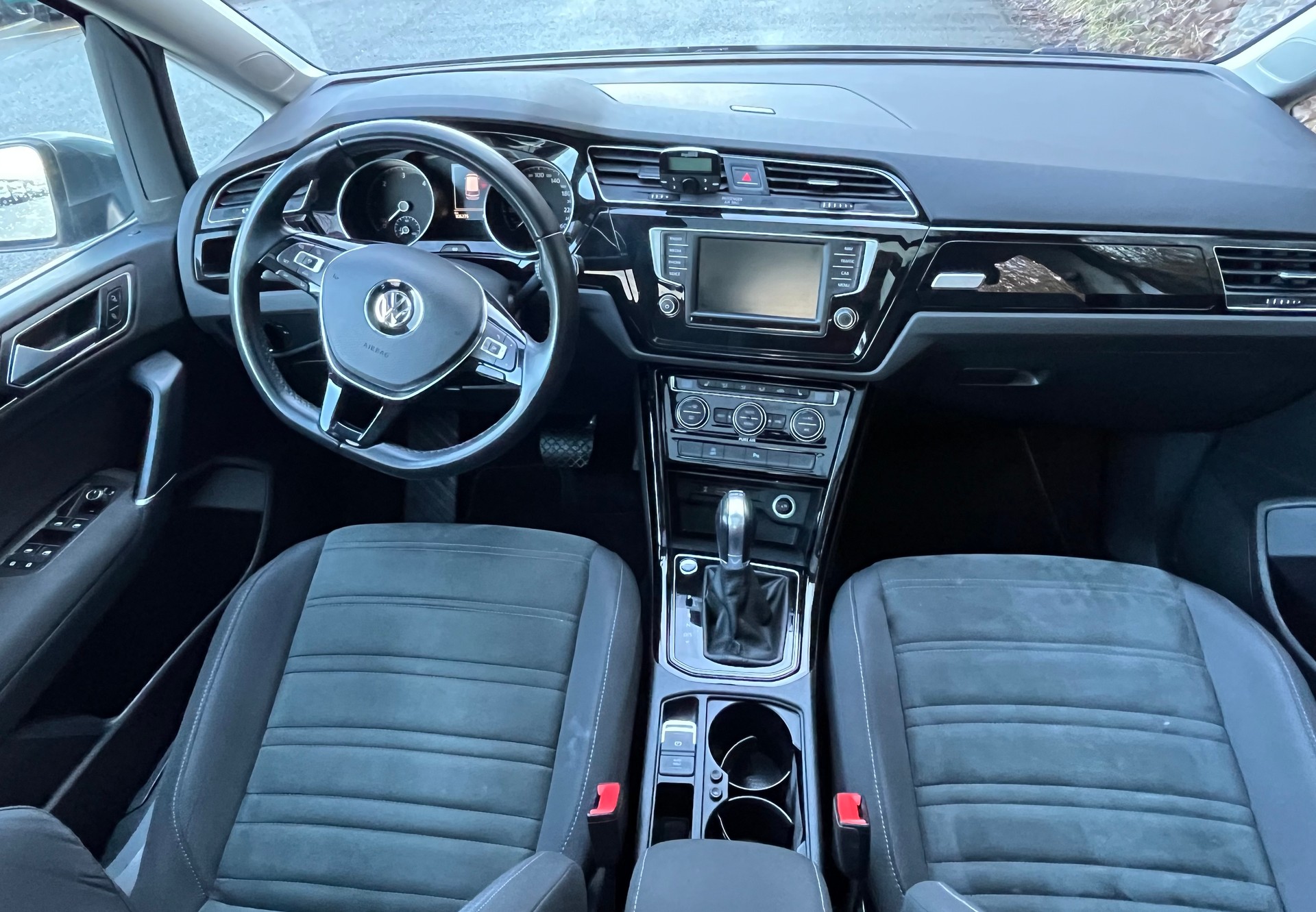 VW Touran 2.0 TDI BlueMotion Technology Highline DSG-image-4