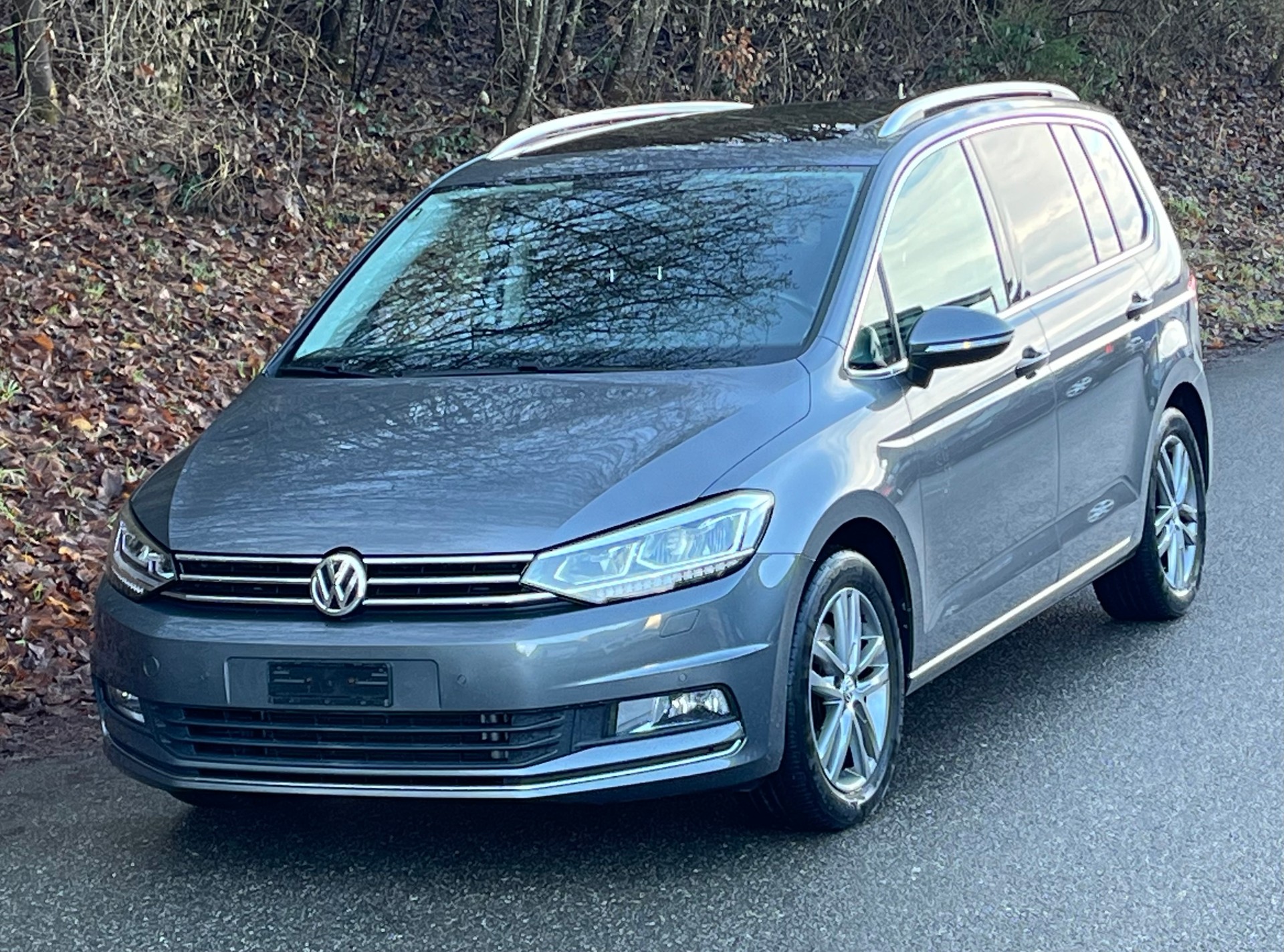 VW Touran 2.0 TDI BlueMotion Technology Highline DSG-image-0