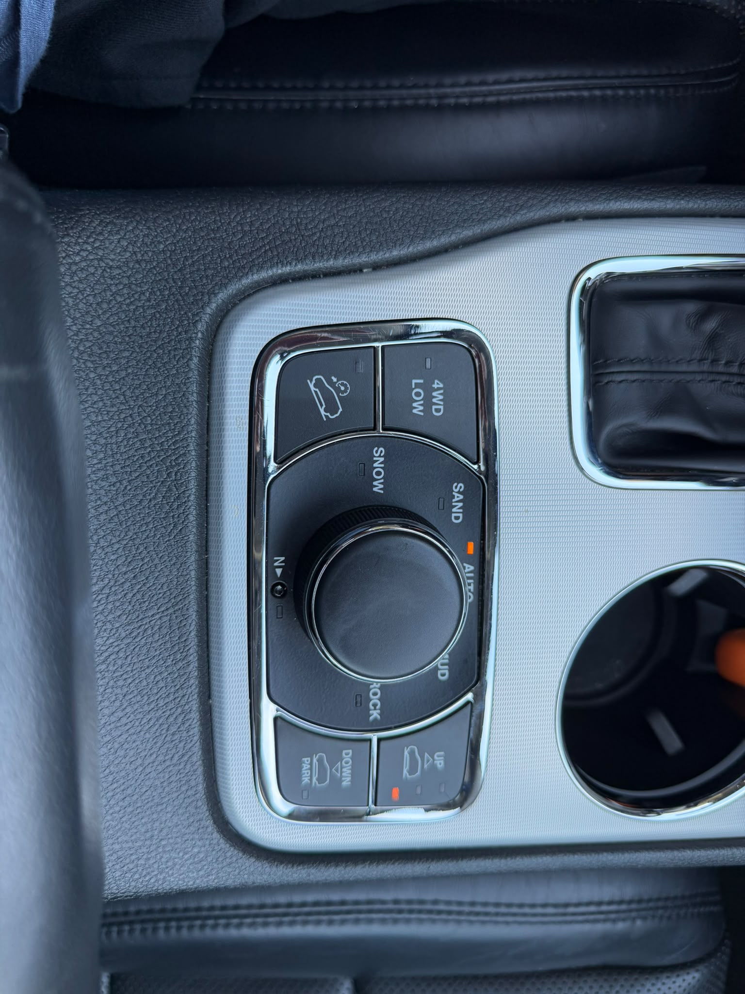 JEEP Grand Cherokee 3.0 CRD 250 Summit-image-12