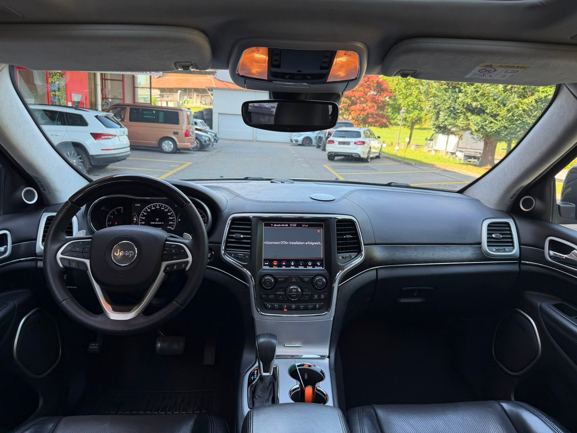 JEEP Grand Cherokee 3.0 CRD 250 Summit-image-9