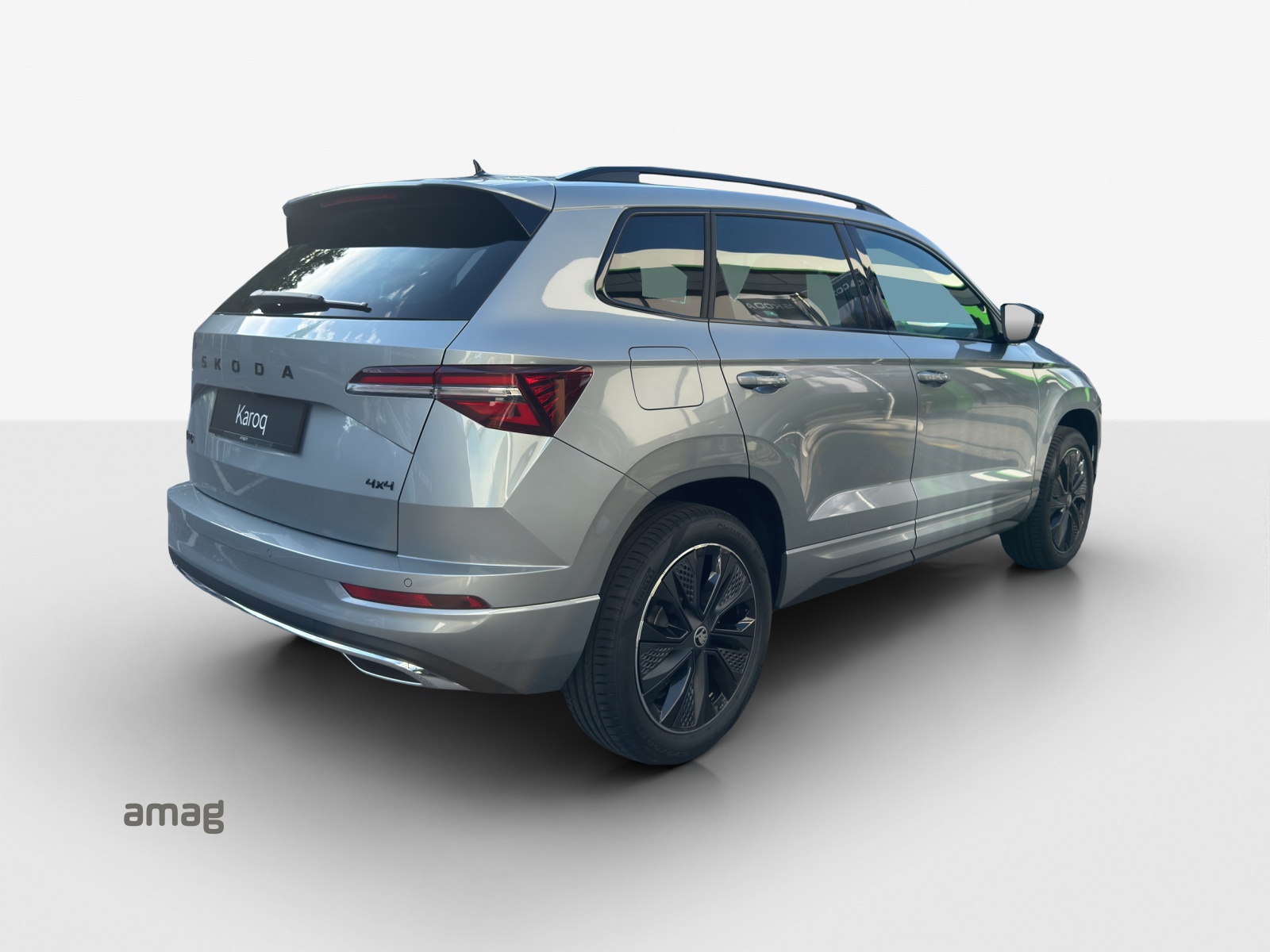 SKODA Karoq 2.0 TSI SportLine 4x4 DSG-image-4