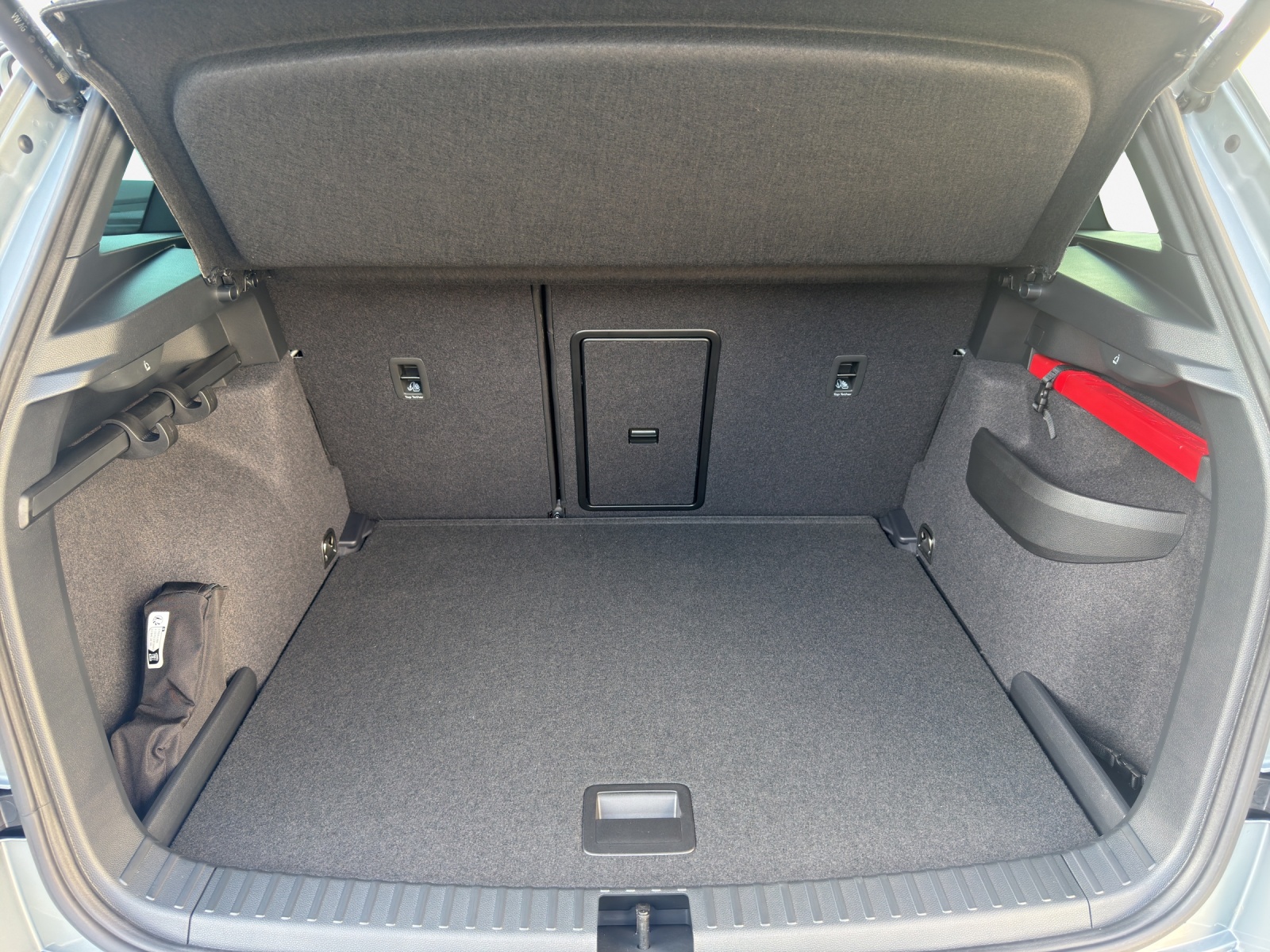 SKODA Karoq 2.0 TSI SportLine 4x4 DSG-image-12