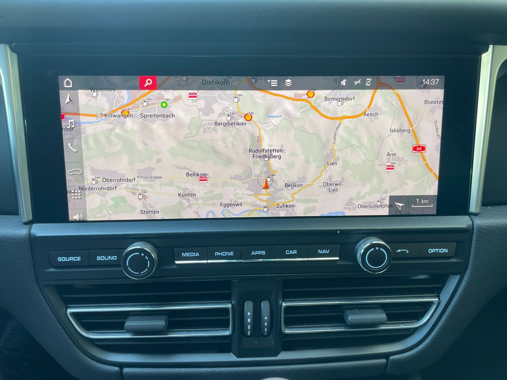 PORSCHE Macan PDK 245 PS All Black CH-Auto nur Porsche Service-image-10