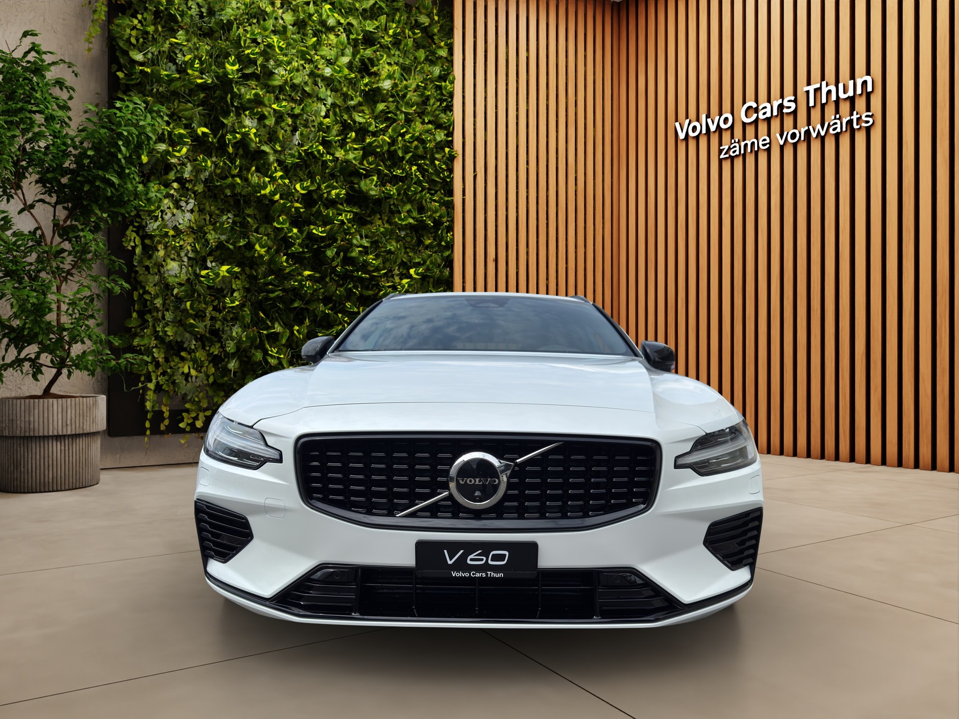 VOLVO V60 2.0 T8 TE Ultra Dark eAWD-image-1