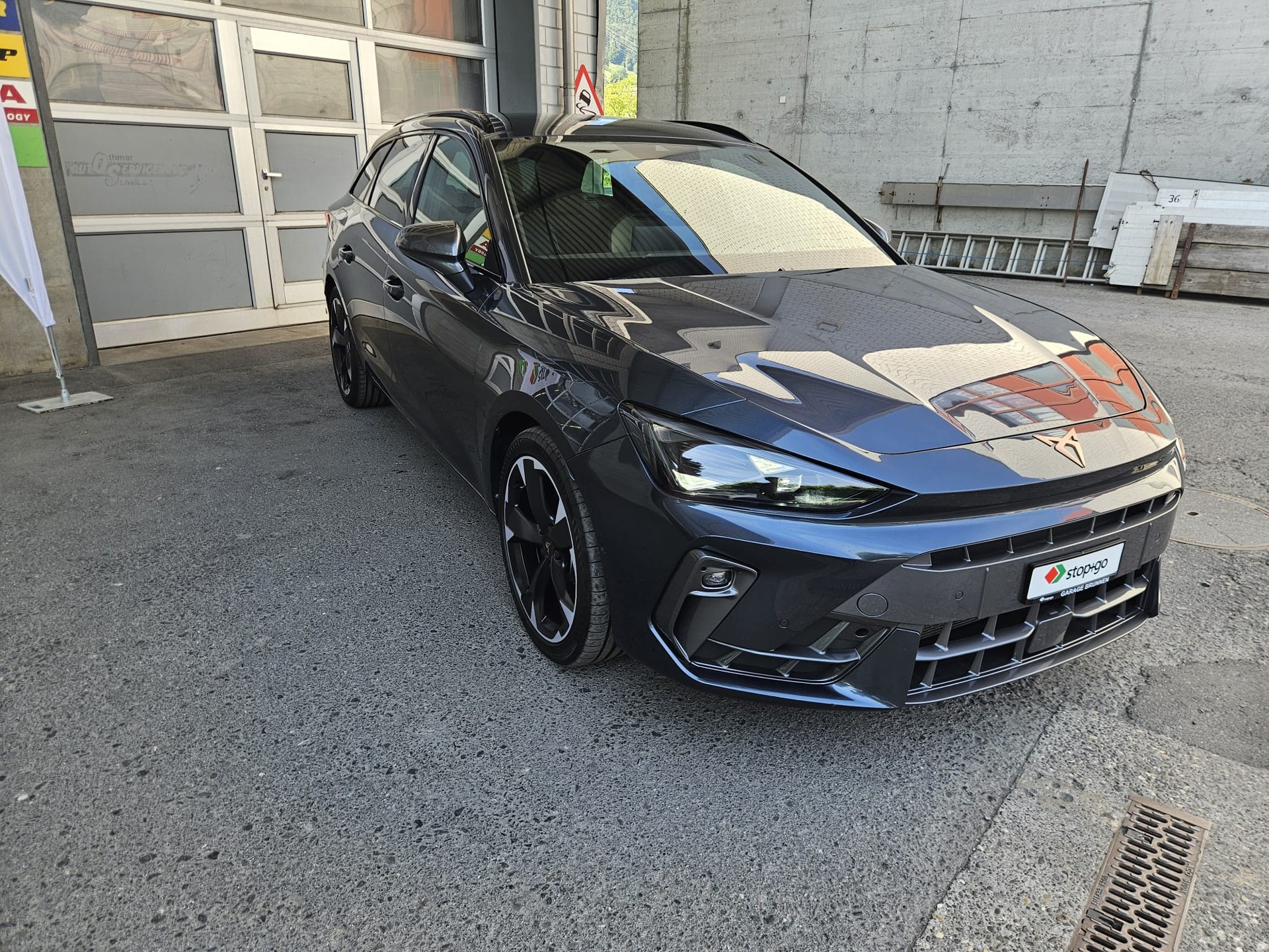 CUPRA LEON 1.5 TSI DSG-image-9