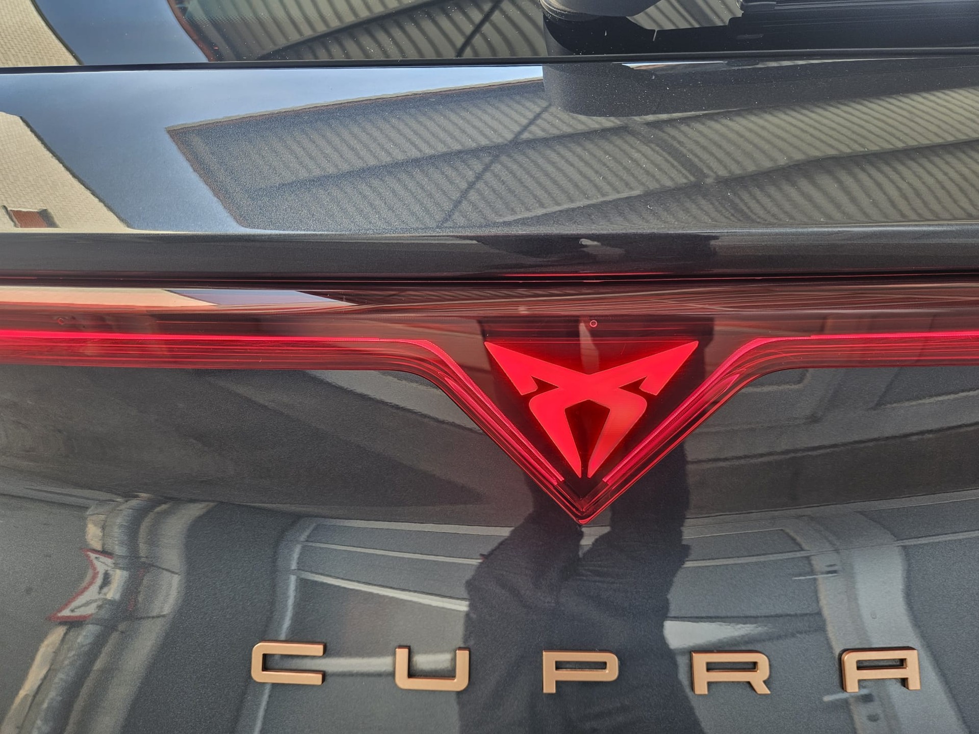 CUPRA LEON 1.5 TSI DSG-image-15