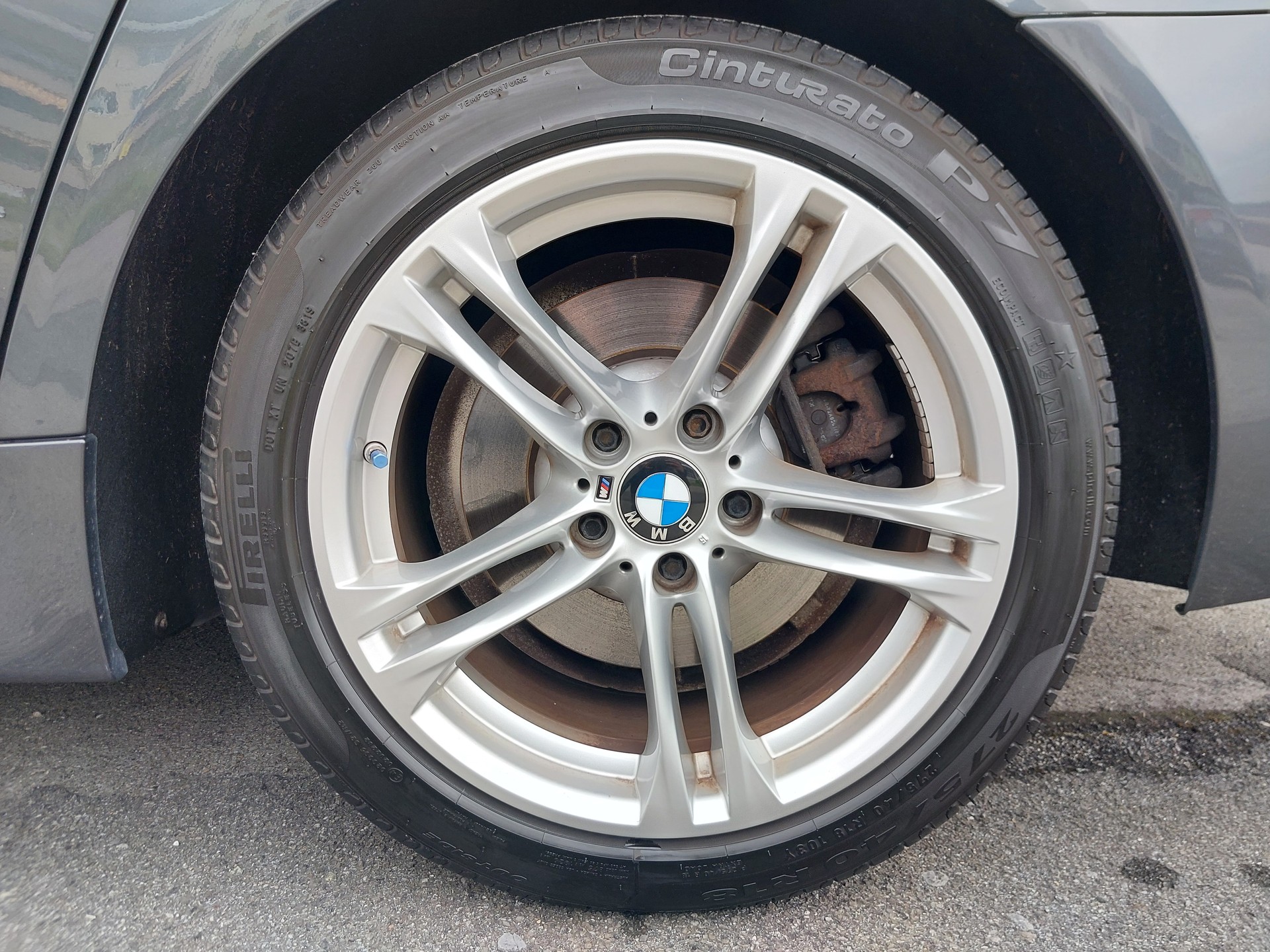 BMW 520d xDrive Steptronic M-Sport-image-13