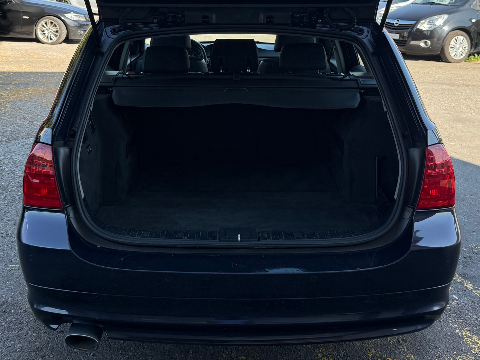 BMW 320d Touring more4you-image-3