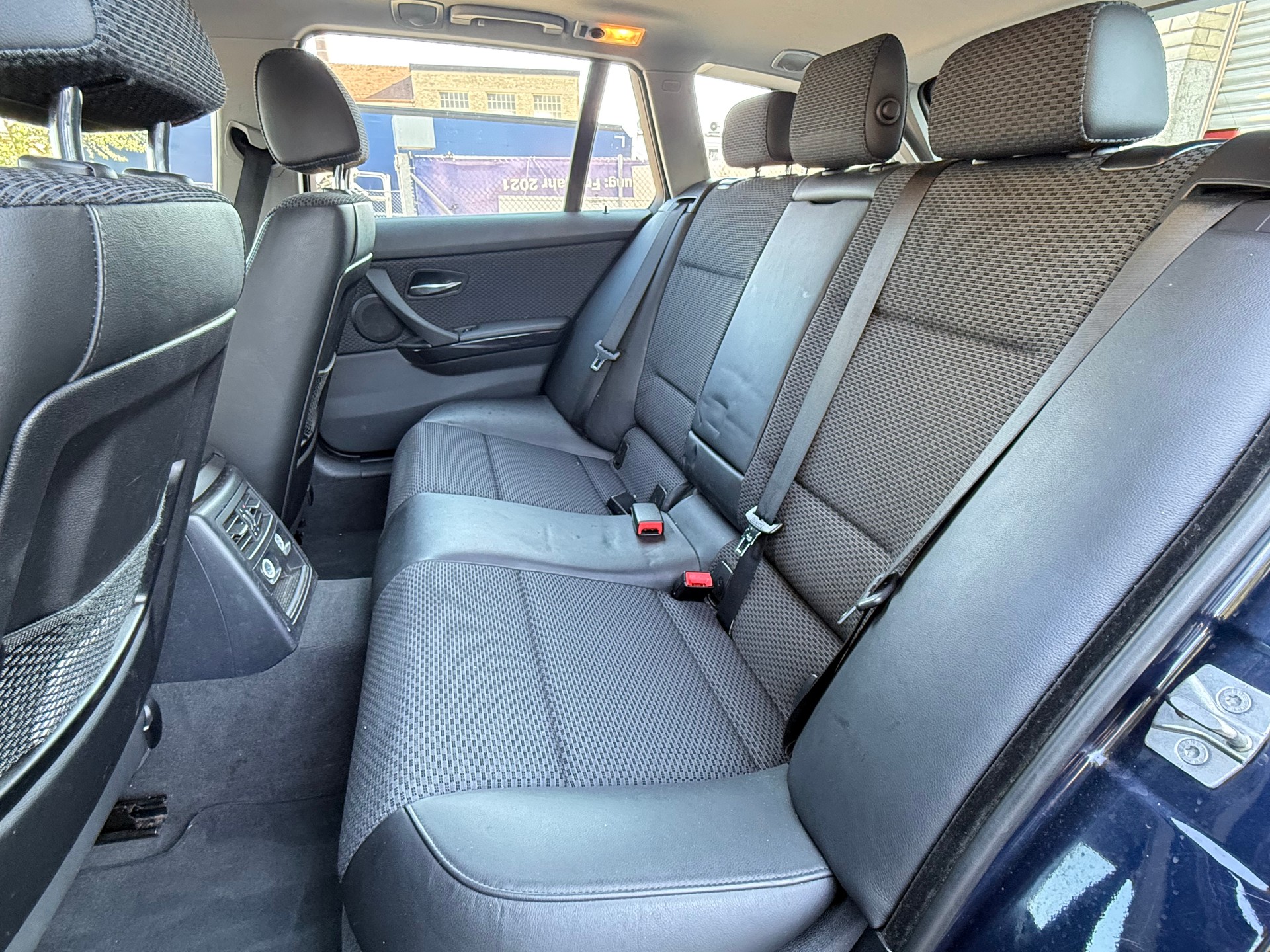 BMW 320d Touring more4you-image-5