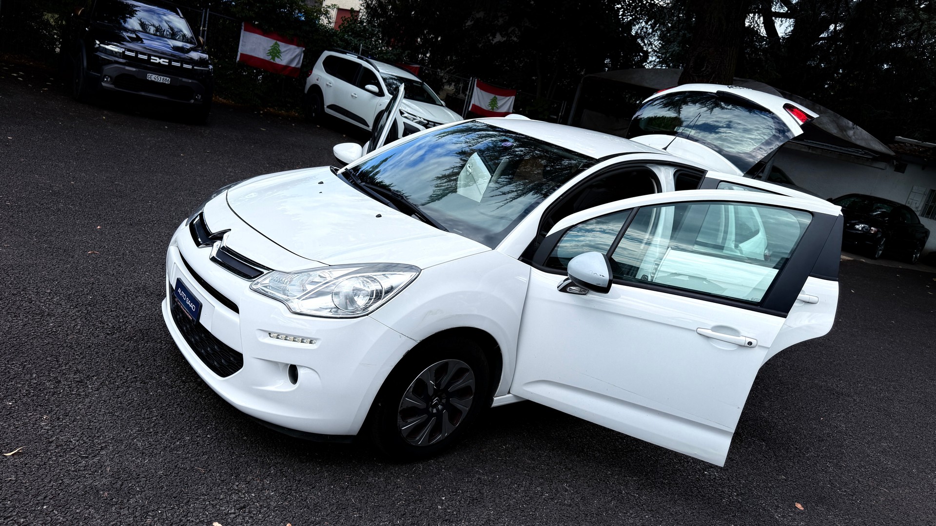 CITROEN C3 1.2i Attraction-image-13