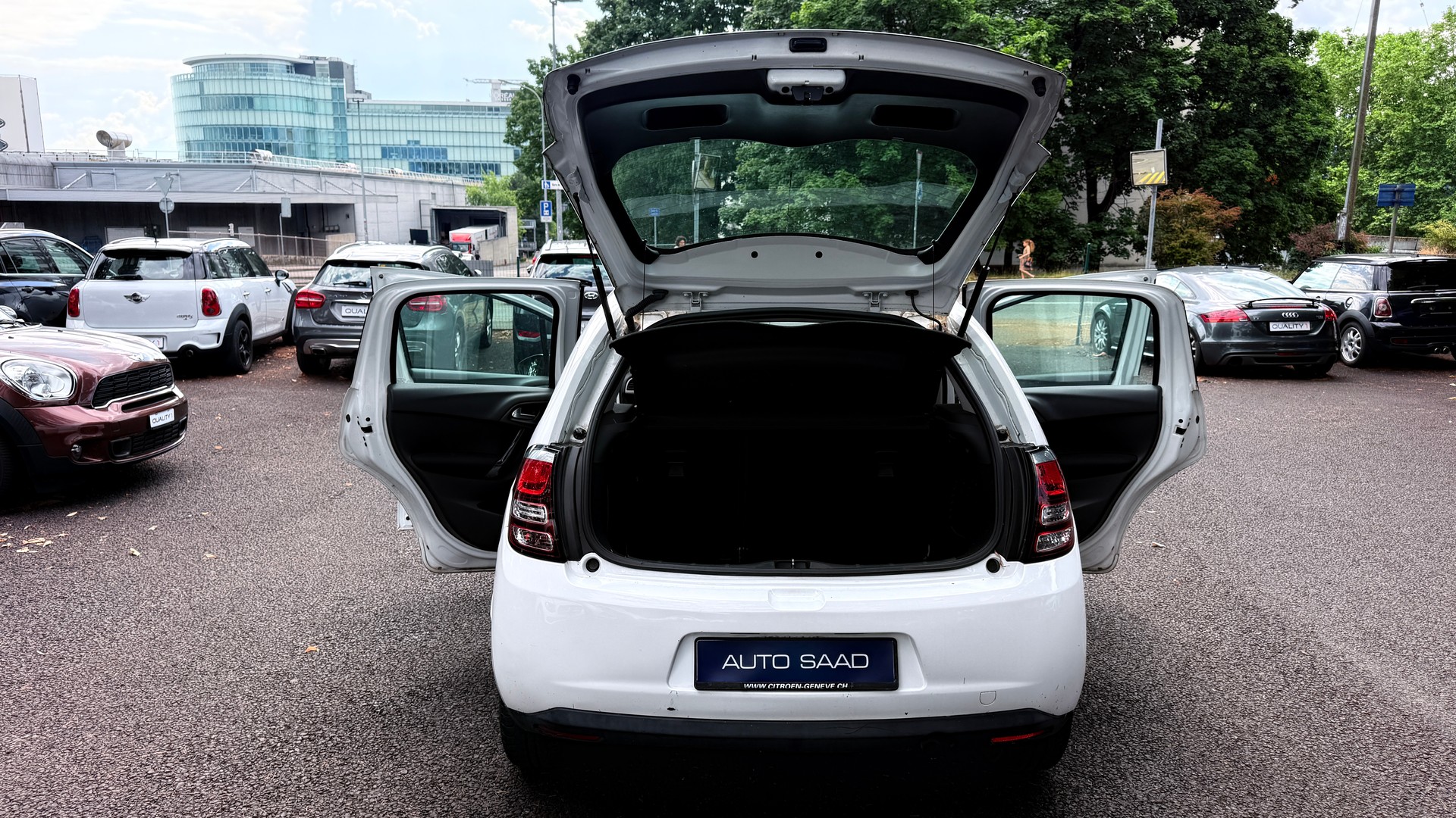 CITROEN C3 1.2i Attraction-image-6