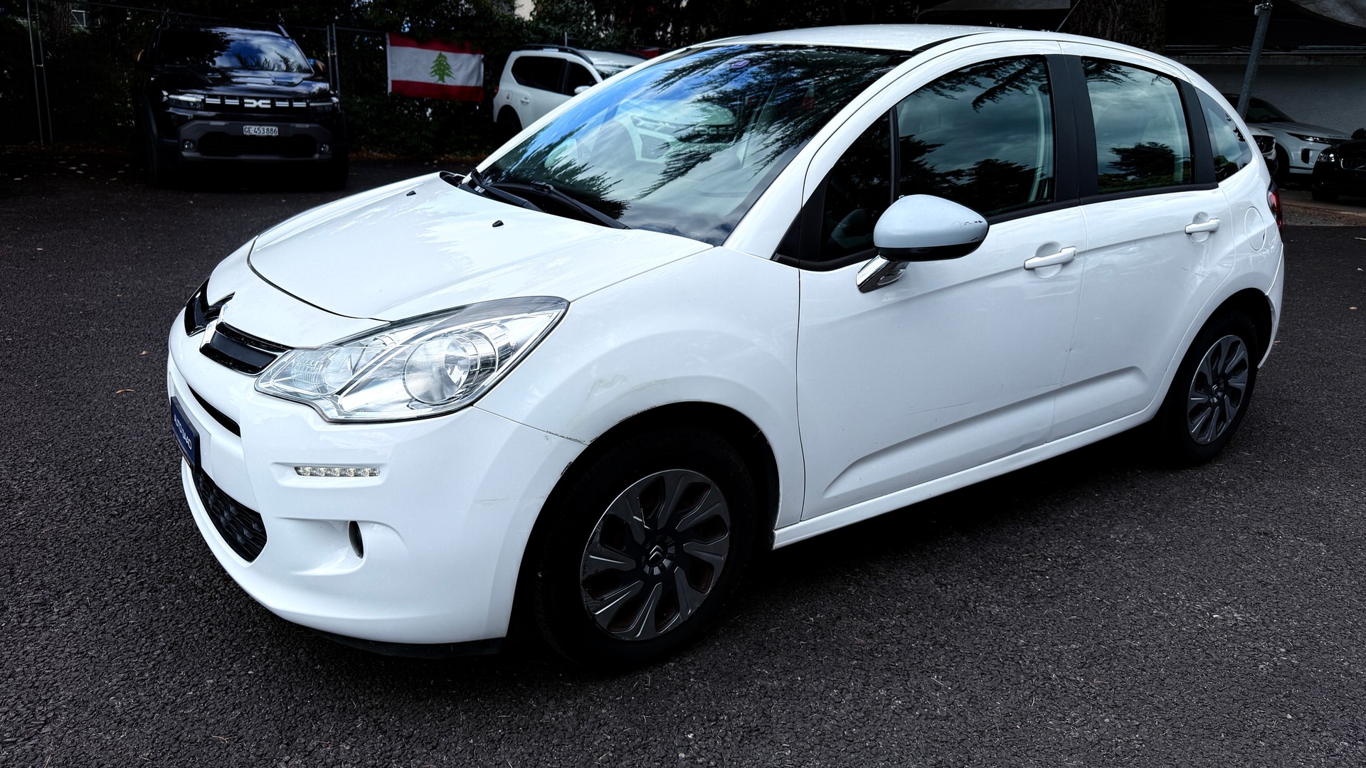 CITROEN C3 1.2i Attraction-image-2