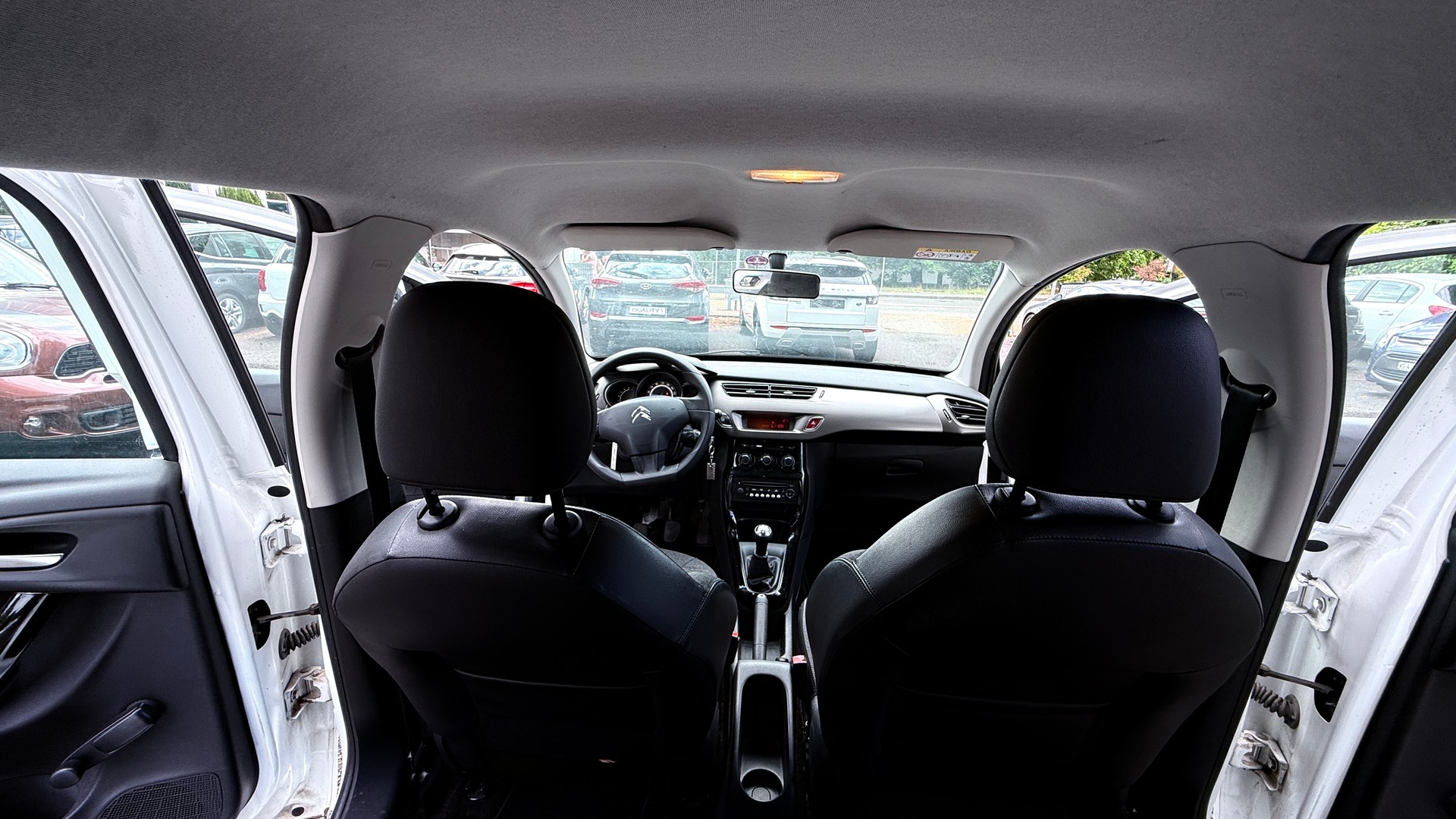CITROEN C3 1.2i Attraction-image-7