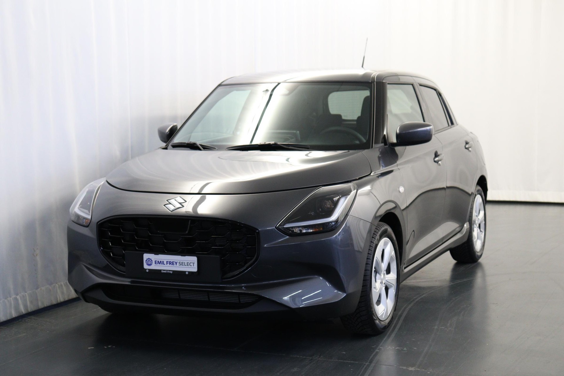 SUZUKI Swift 1.2 Compact+ Hybrid-image-0