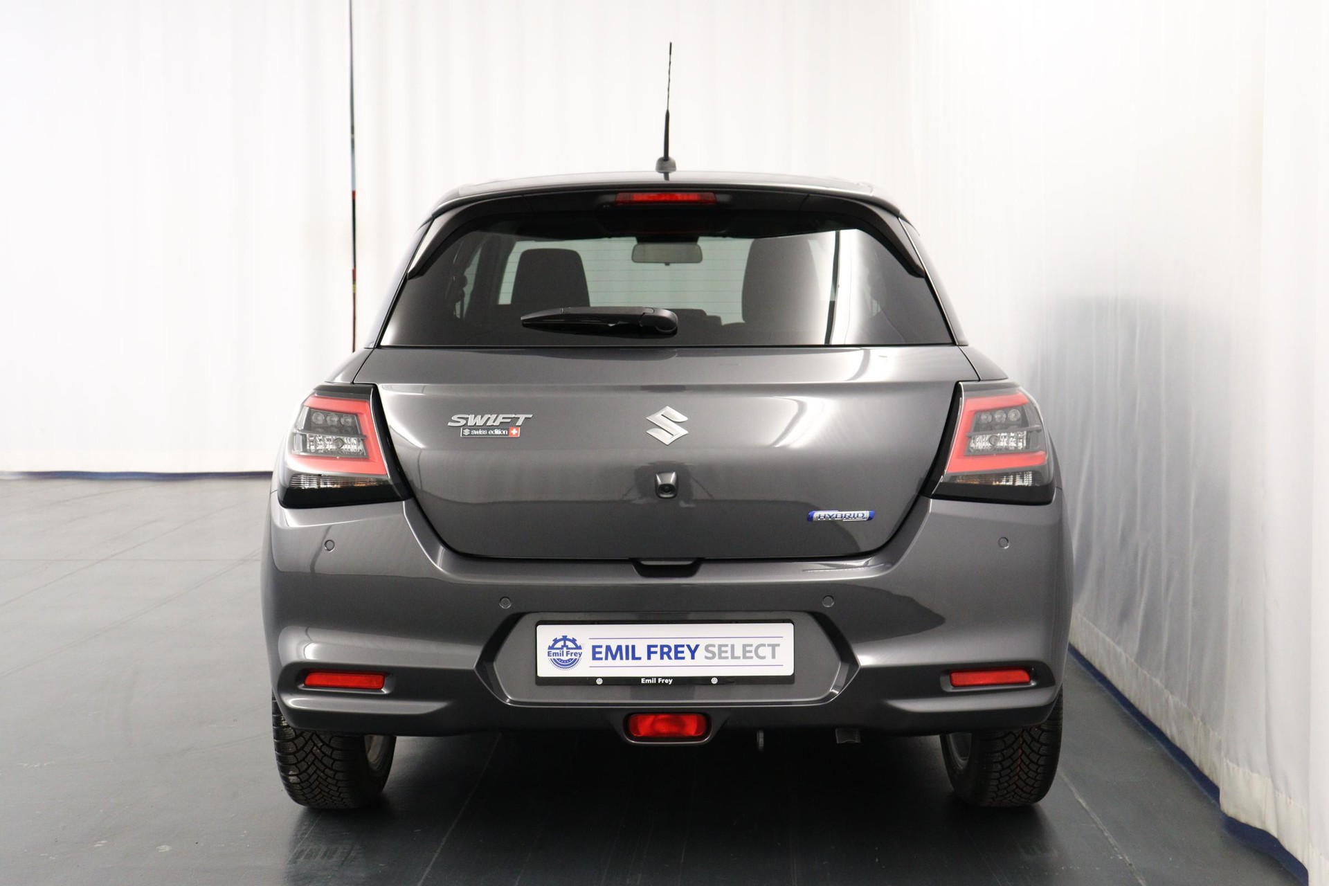SUZUKI Swift 1.2 Compact+ Hybrid-image-11