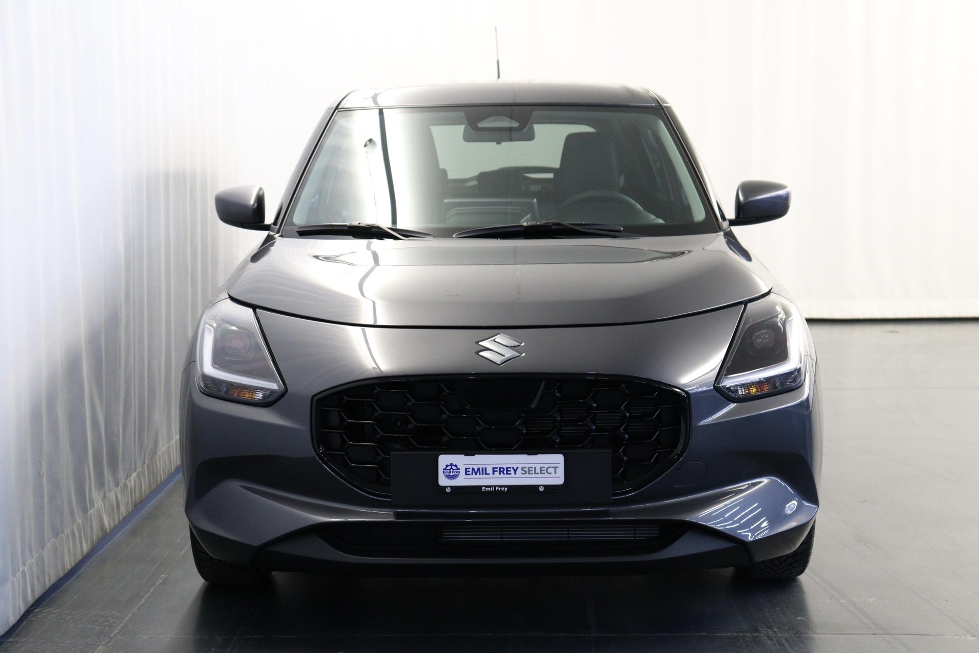SUZUKI Swift 1.2 Compact+ Hybrid-image-10