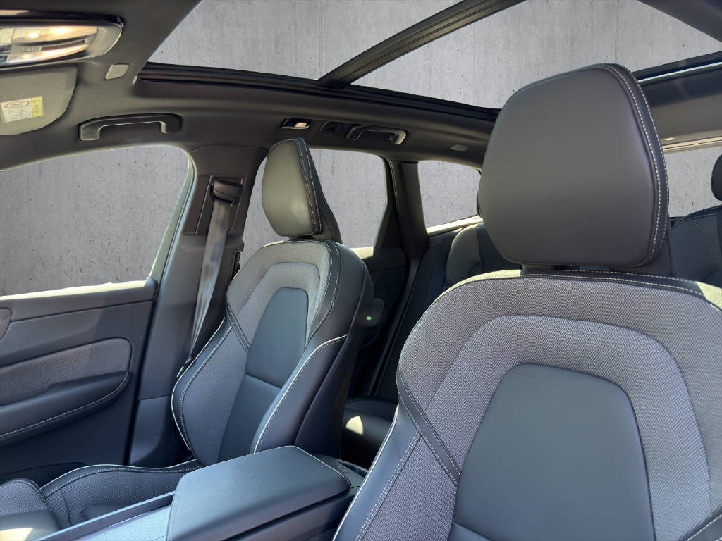 VOLVO XC60 2.0 T6 TE XCENTRIC eAWD-image-14