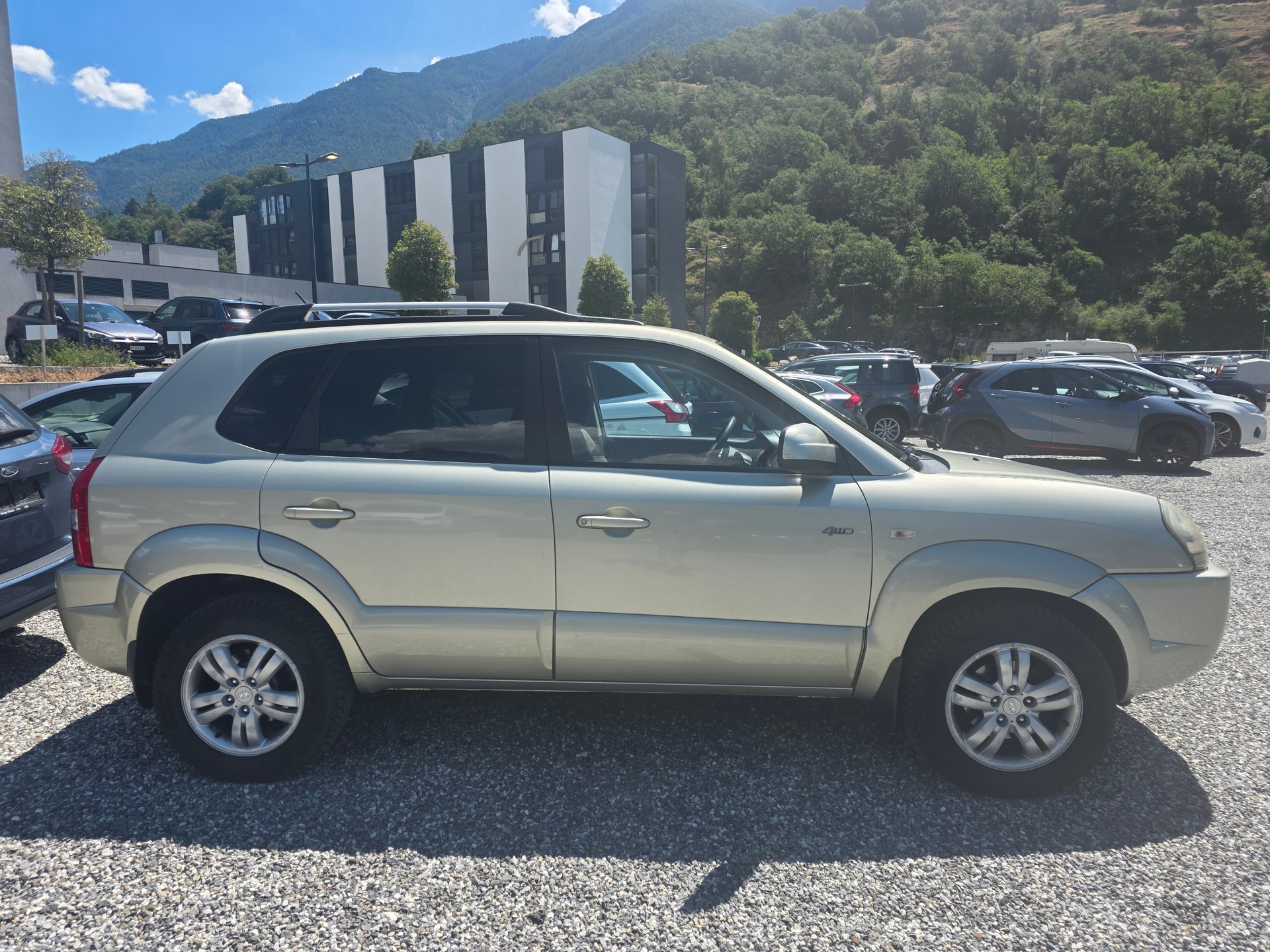 HYUNDAI Tucson 2.7 V6 Style 4WD-image-4