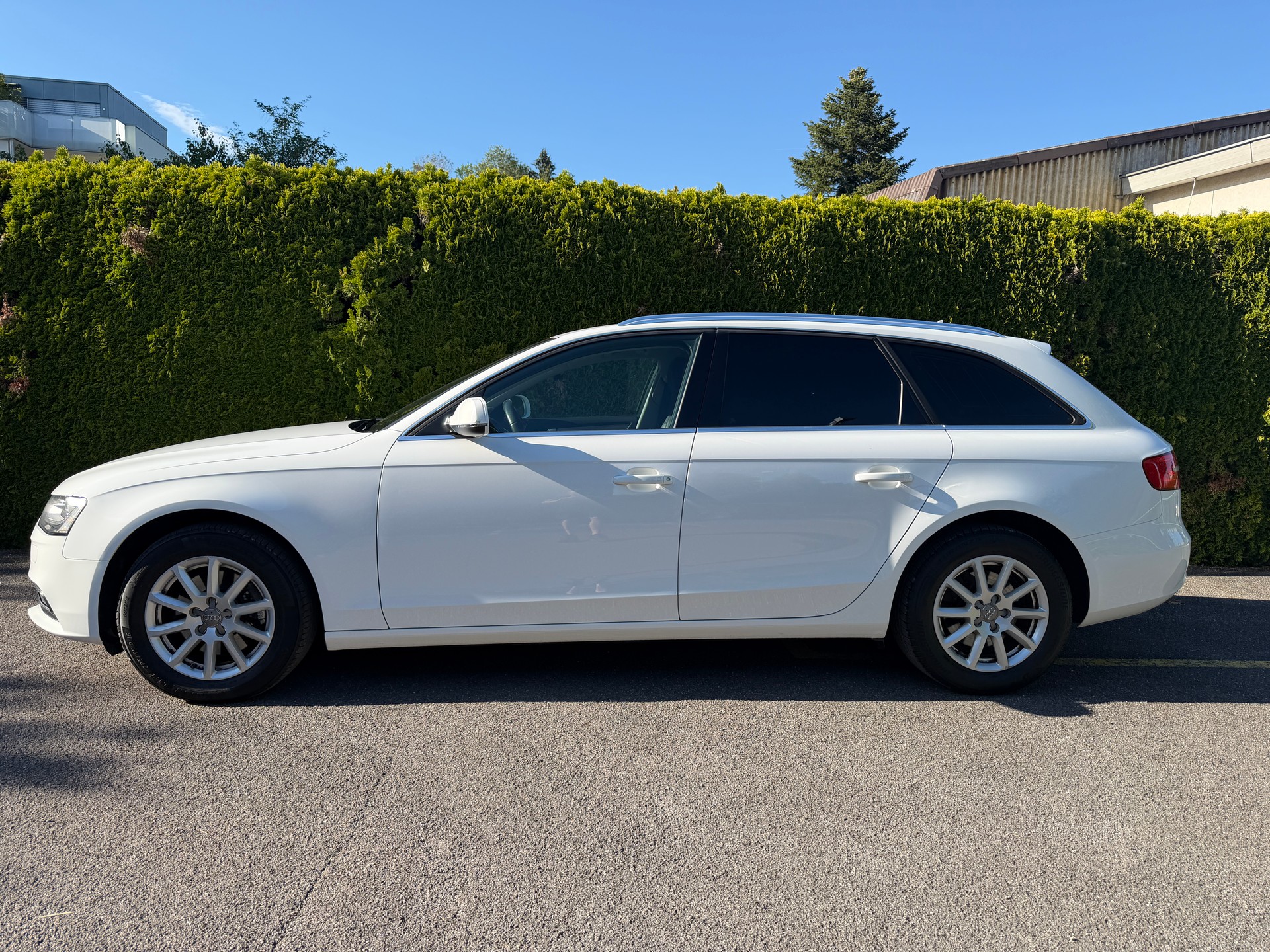 AUDI A4 Avant 2.0 TDI quattro S-tronic-image-1