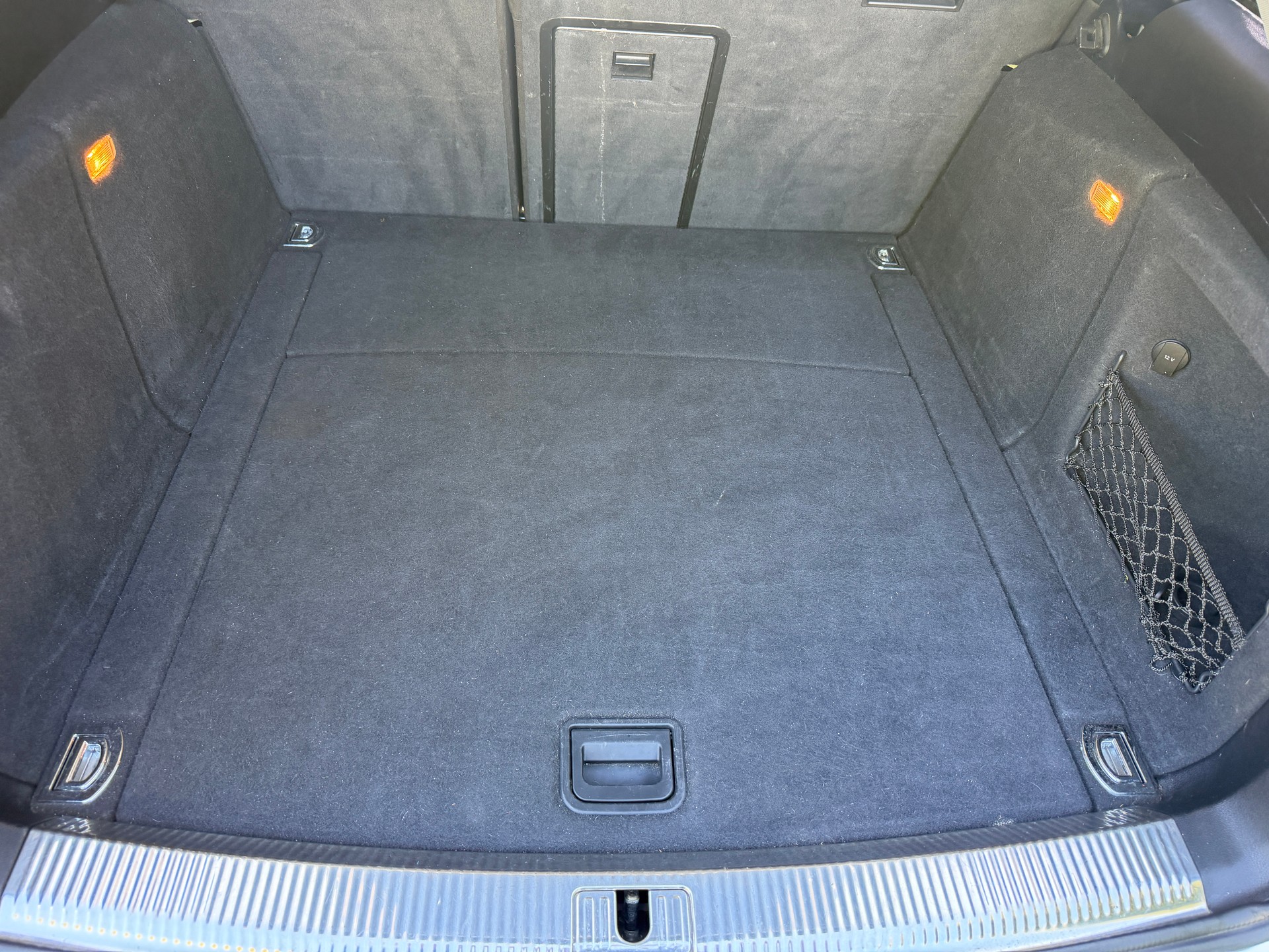 AUDI A4 Avant 2.0 TDI quattro S-tronic-image-11