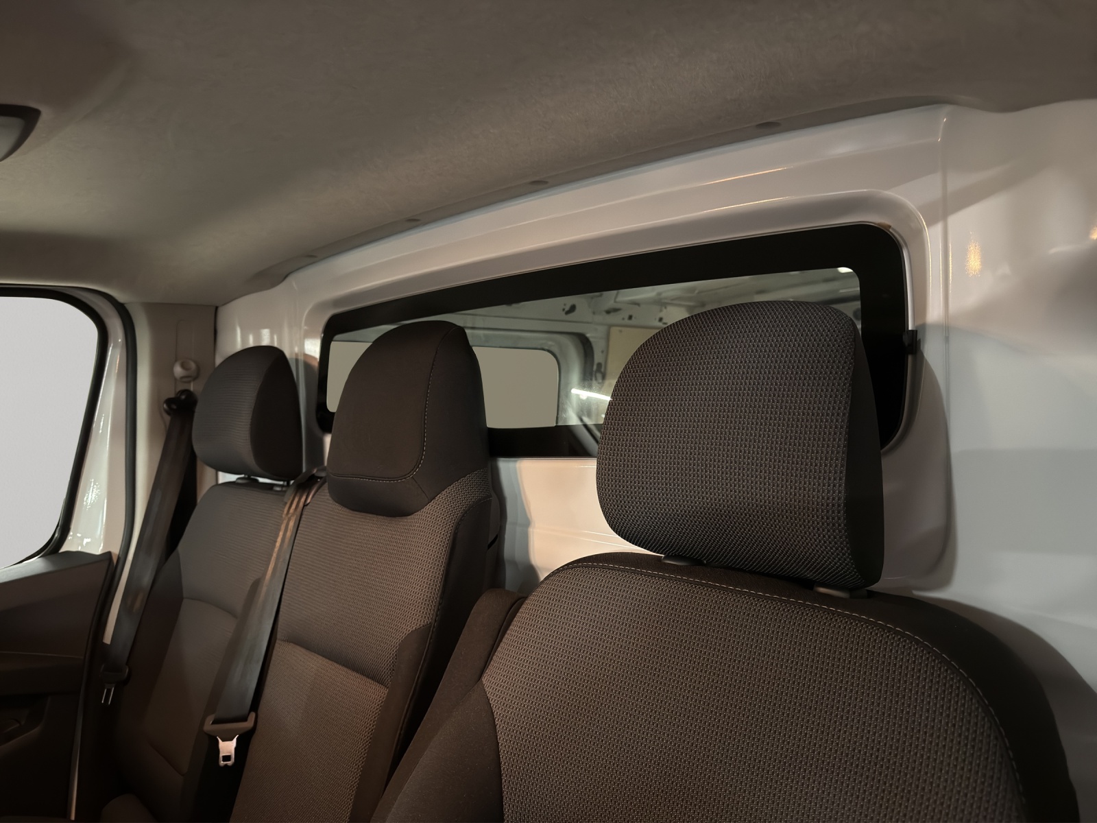 RENAULT Trafic 2.0 Blue dCi 130 Advance L1H1-image-10