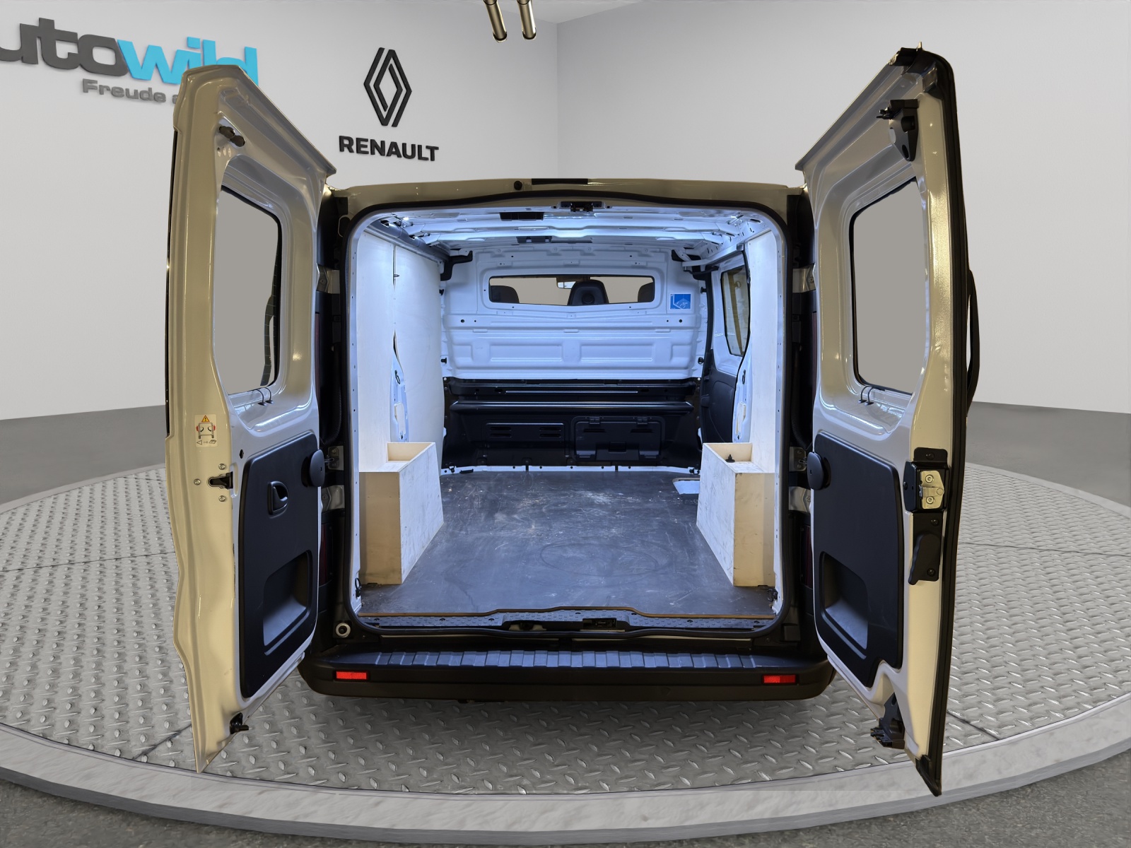 RENAULT Trafic 2.0 Blue dCi 130 Advance L1H1-image-6