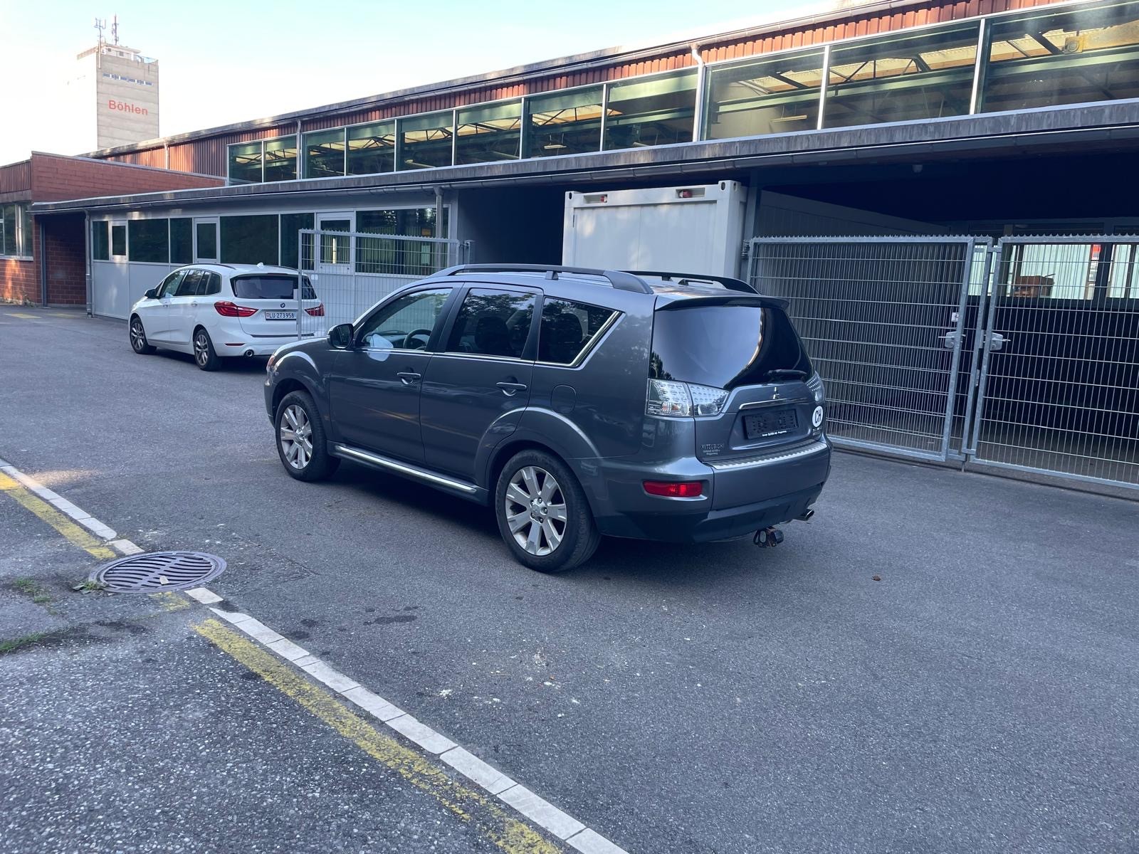 MITSUBISHI Outlander 2.4 Navigator 4WD CVT-image-4