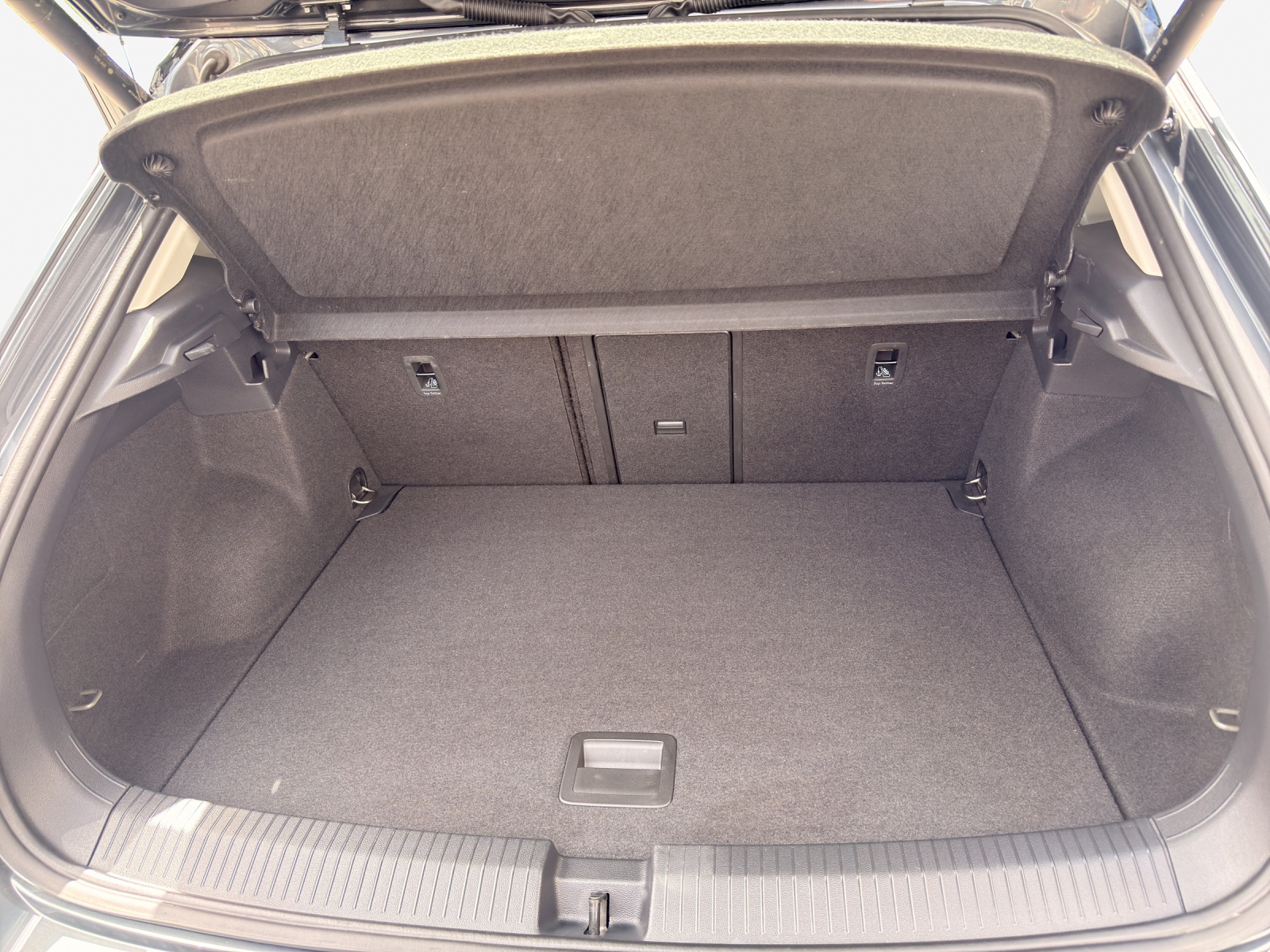 VW T-Roc 2.0 TSI Sport Selection DSG 4Motion-image-12