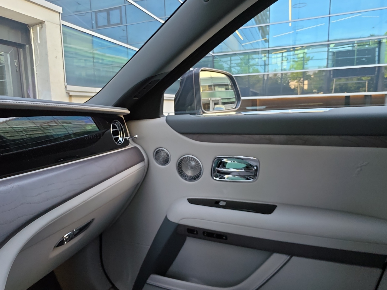 ROLLS-ROYCE Ghost II - Neuwagen-image-15