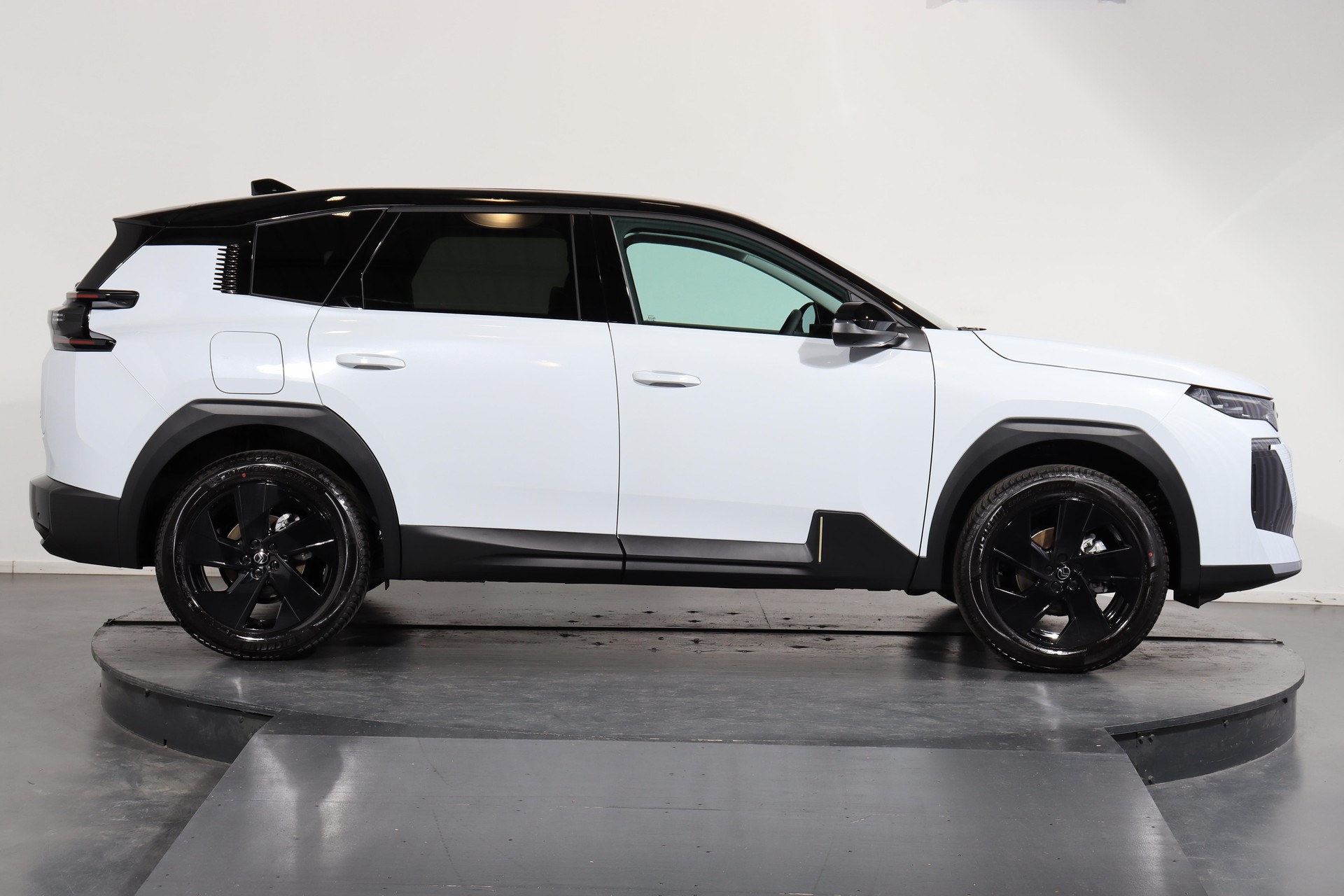CITROEN C5 Aircross 1.2 Hybrid Max-showroom-element-1