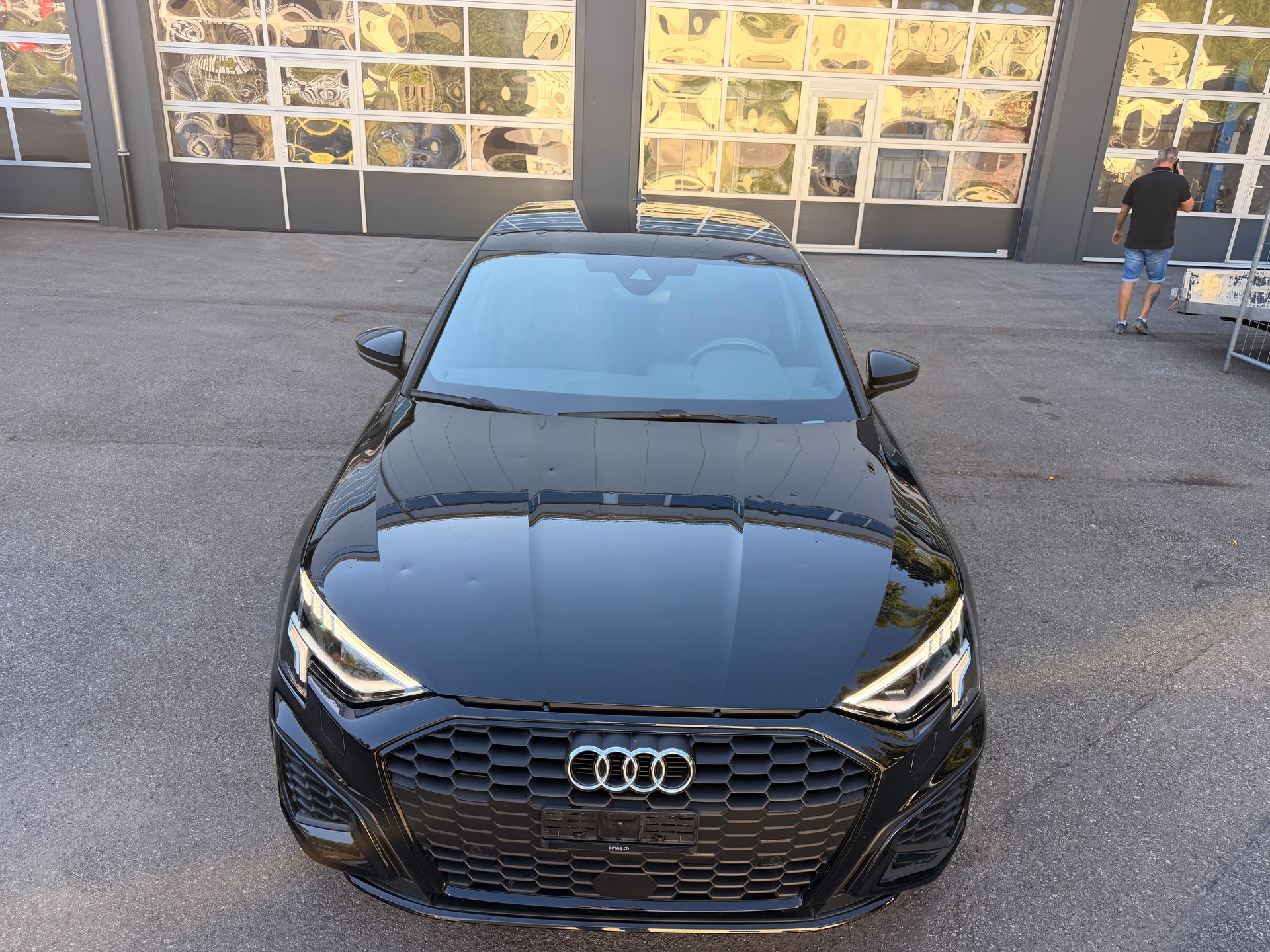 AUDI A3 Sportback 35 TFSI S line Attraction S-tronic-image-1