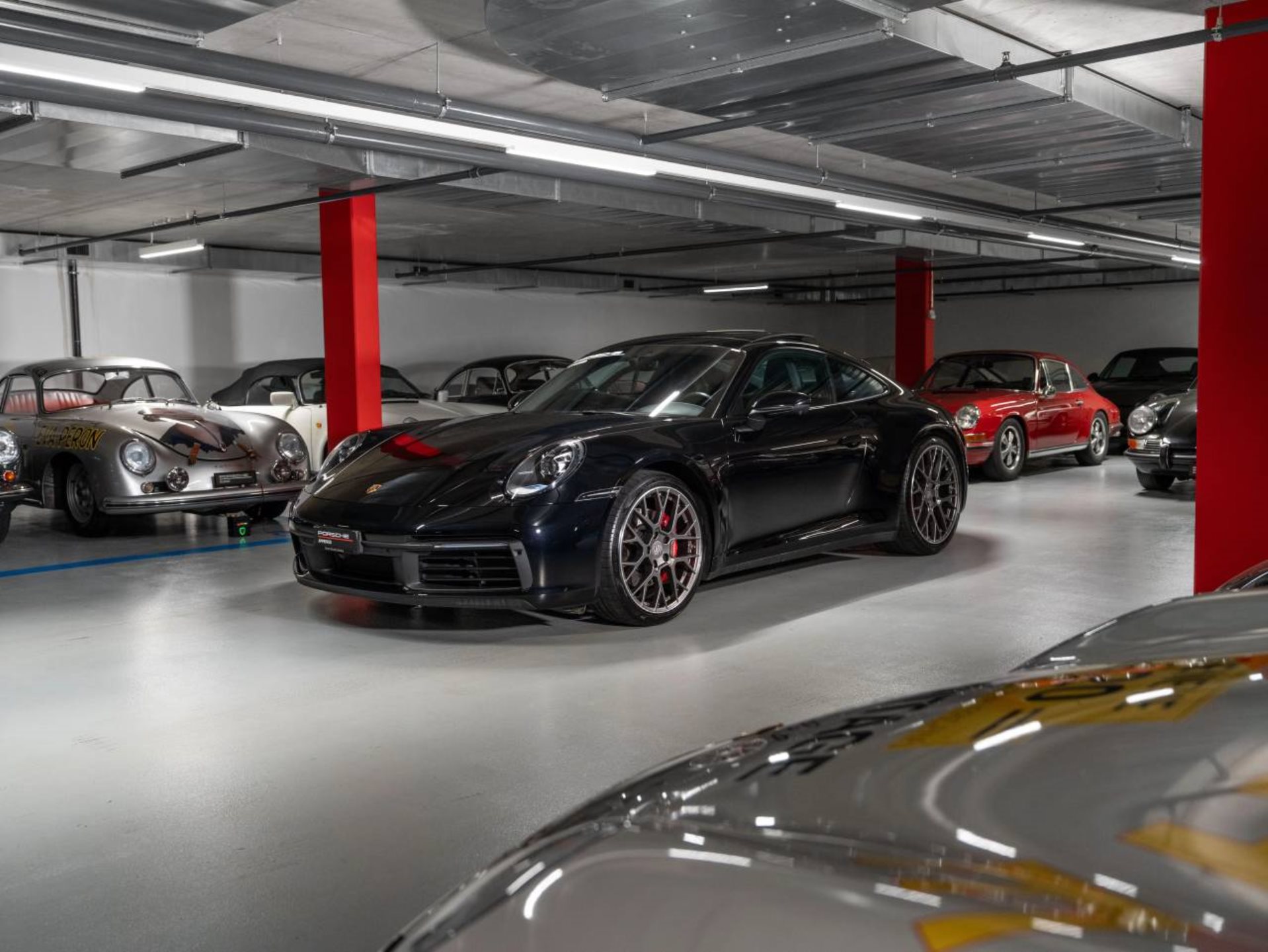 PORSCHE 911 Carrera 4S (MY22)-image-0
