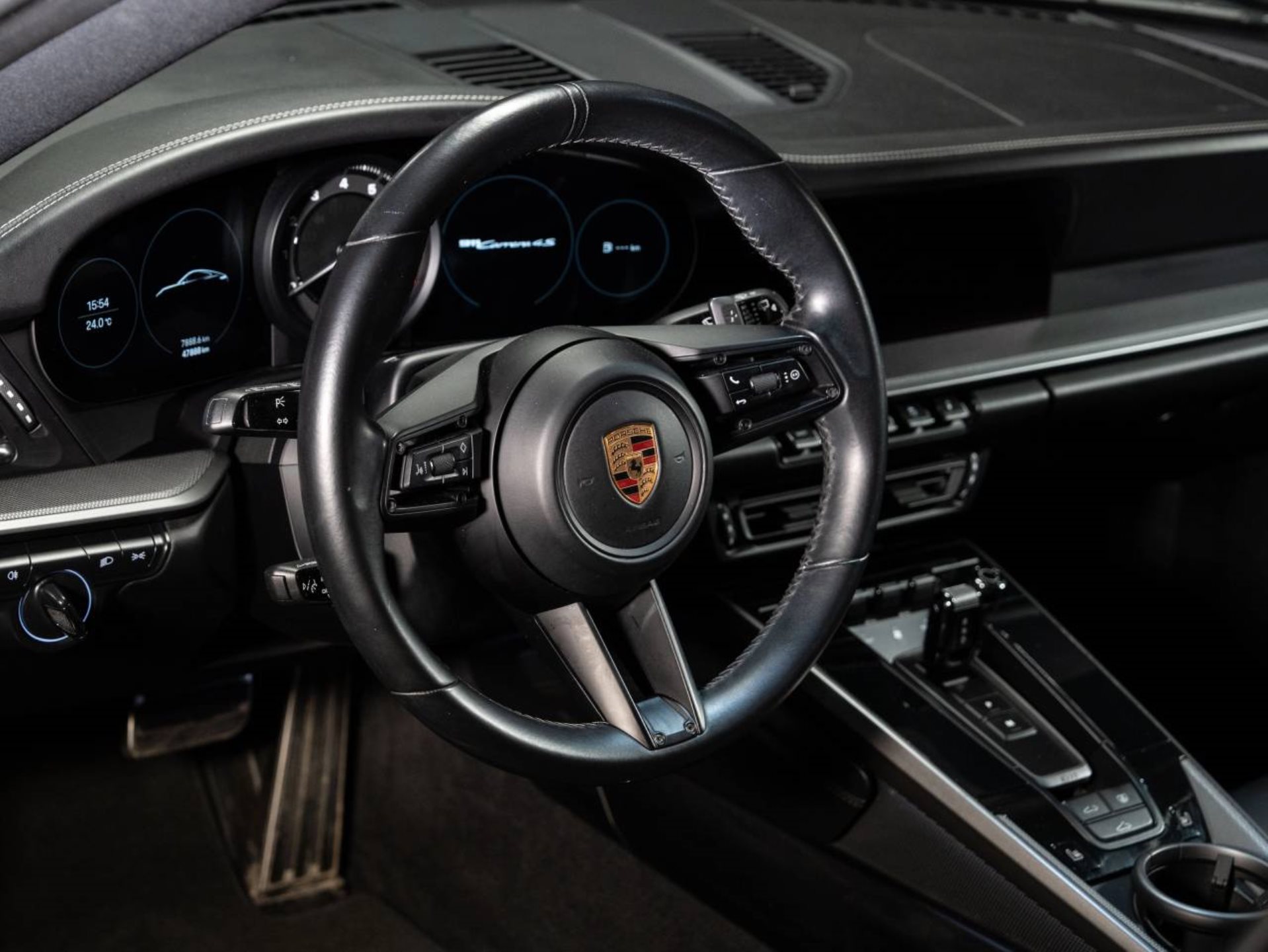 PORSCHE 911 Carrera 4S (MY22)-image-8