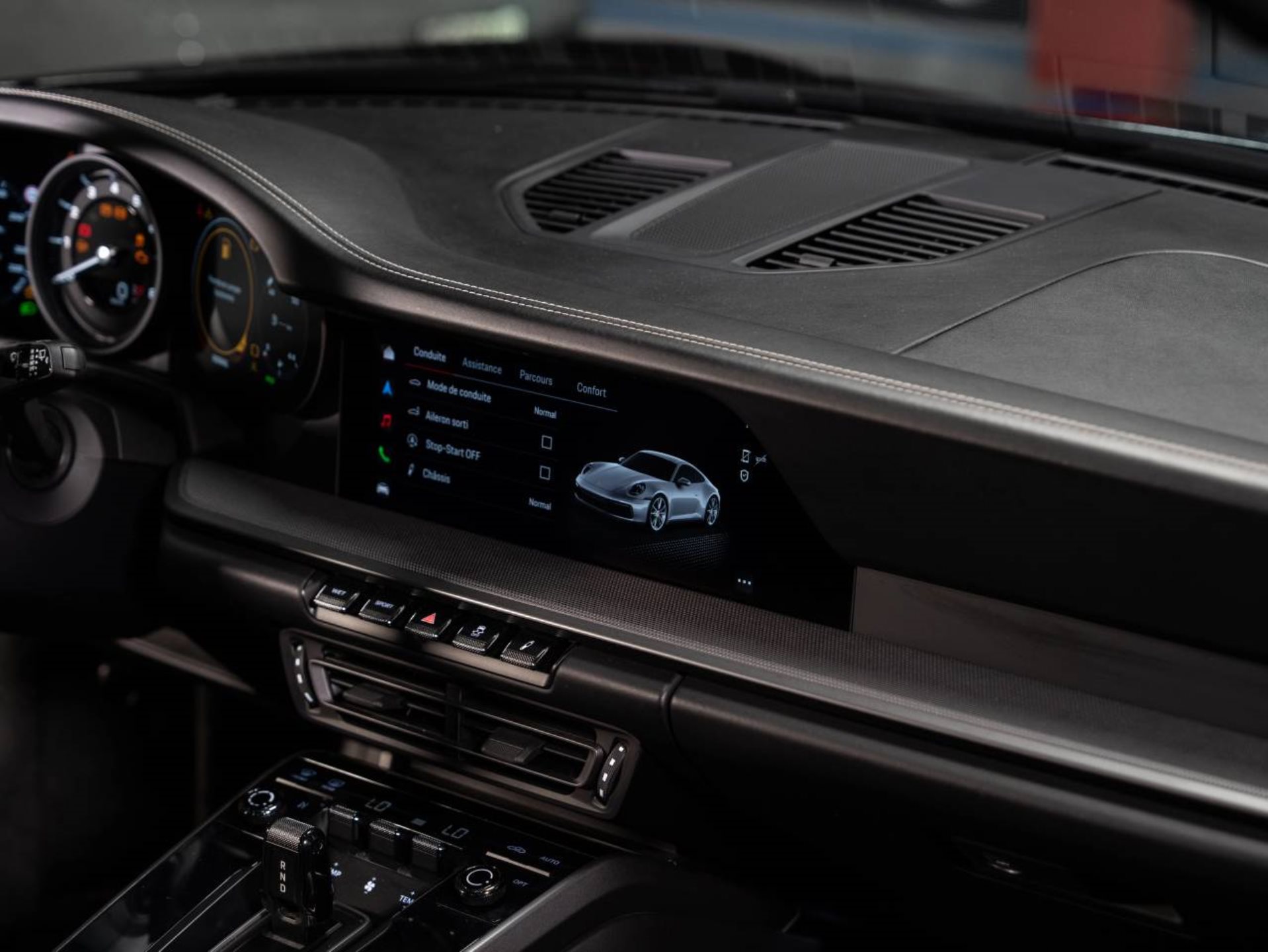 PORSCHE 911 Carrera 4S (MY22)-image-9
