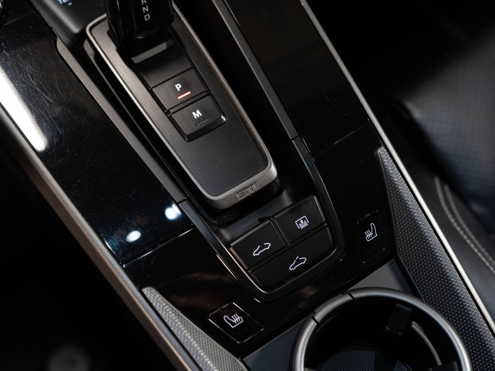 PORSCHE 911 Carrera 4S (MY22)-image-13